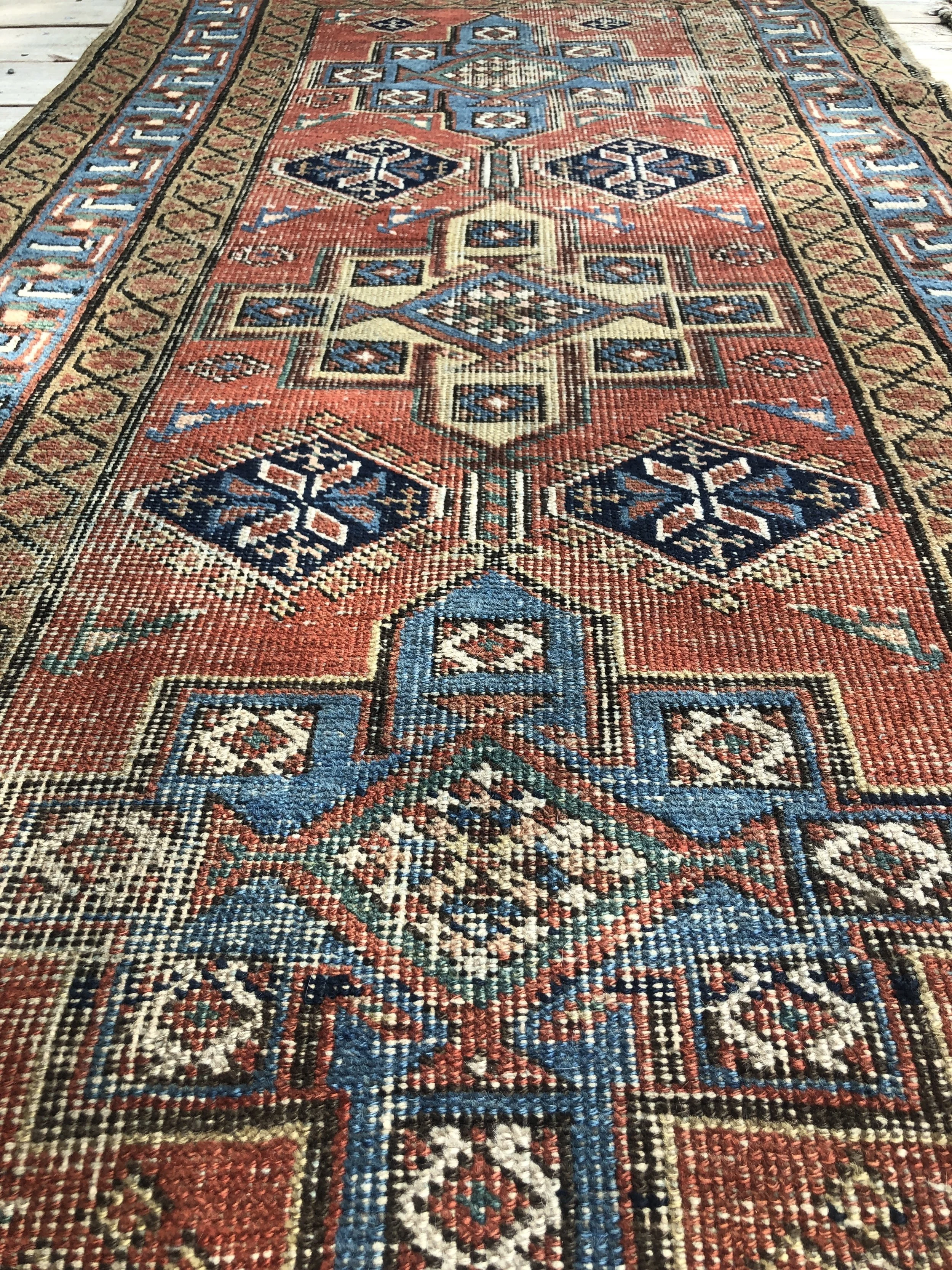 AAEBB94A-35F2-4E3C-A616-8B4BF638EE68