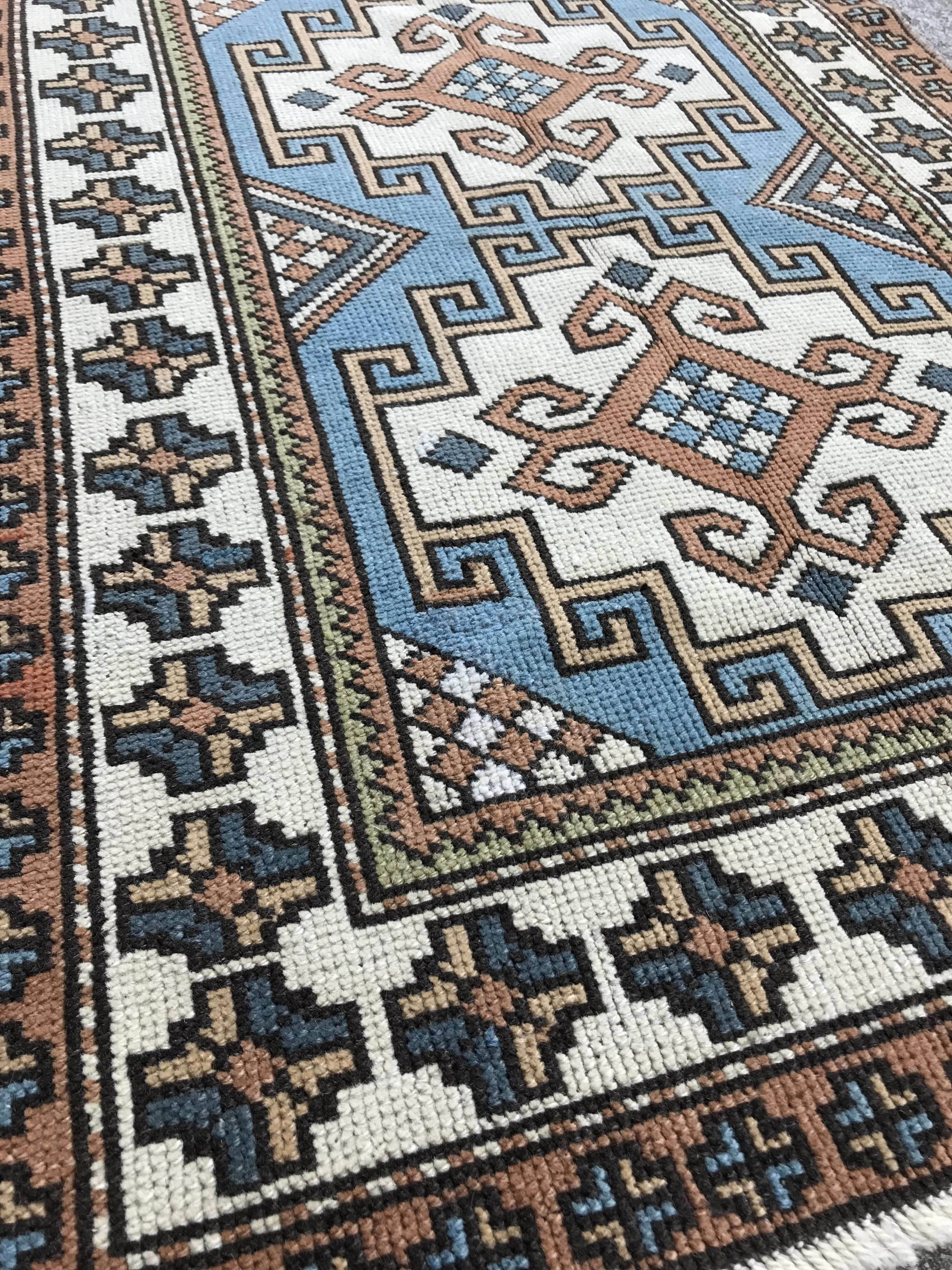 780B6563-5D34-49FB-B79C-186B61DD5825