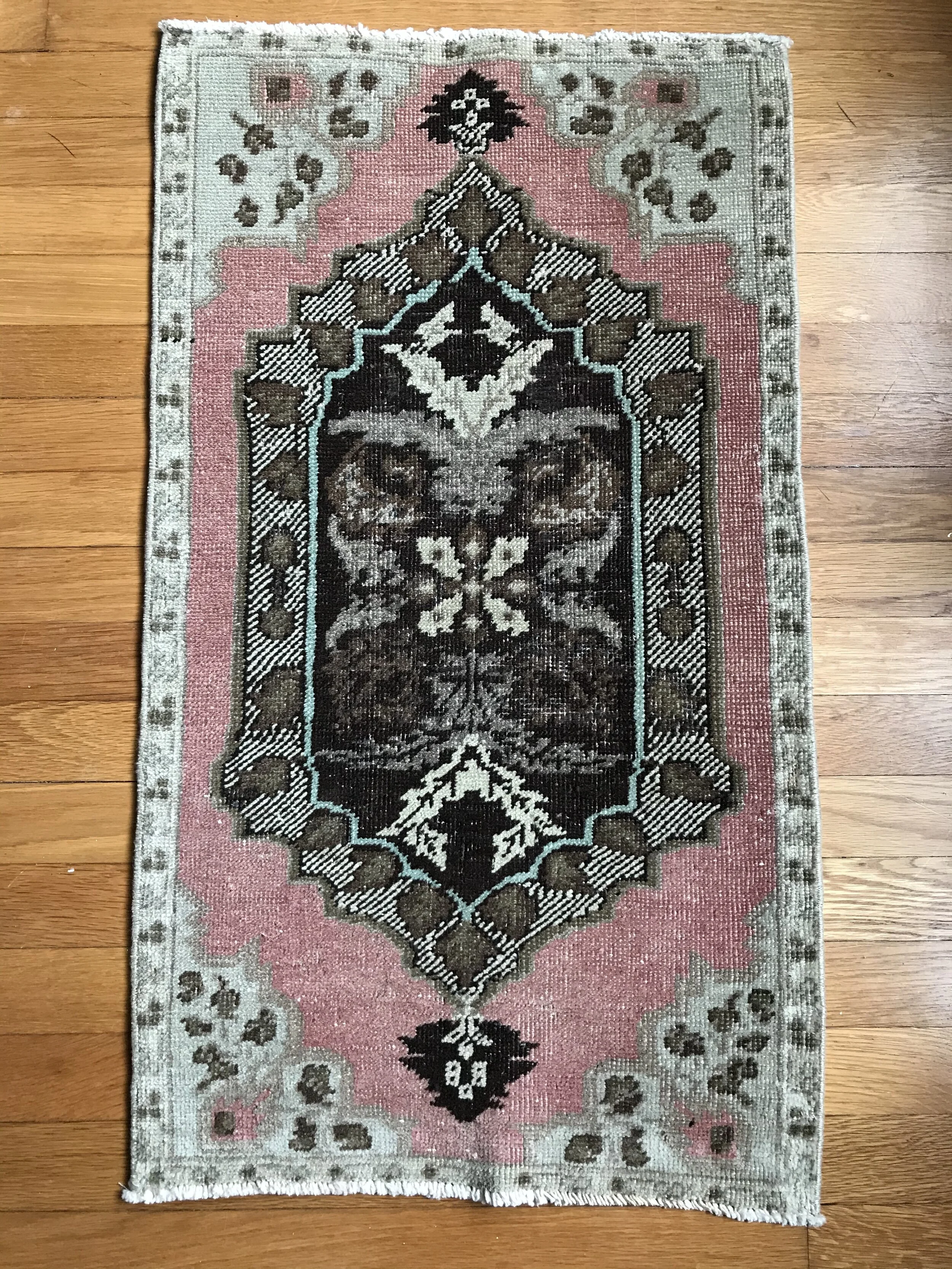 6FEE7E25-942A-4D7B-8541-E1FE0264D00F