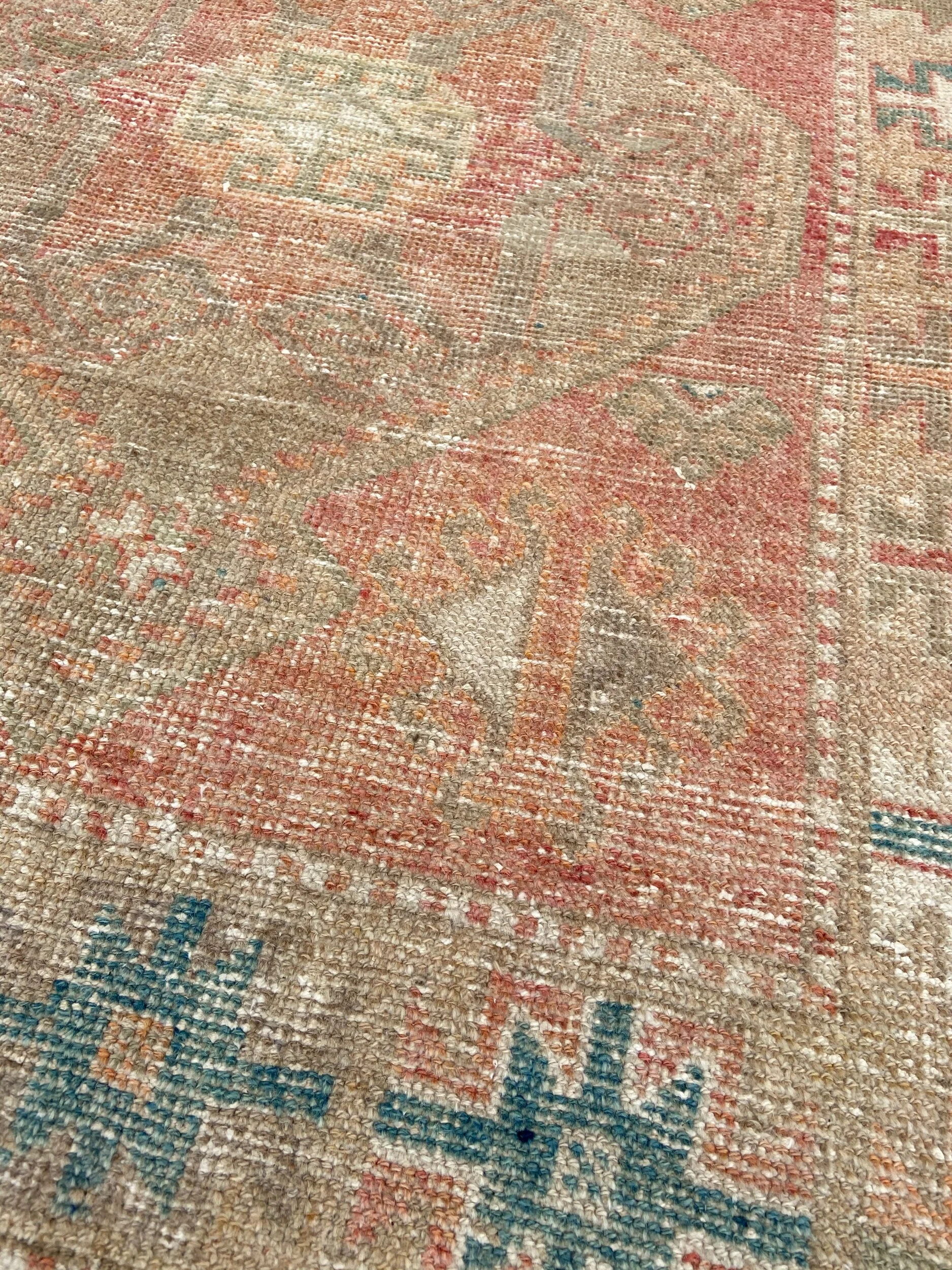 9E281AE5-552F-4EE4-8CAB-05FD36DAC599