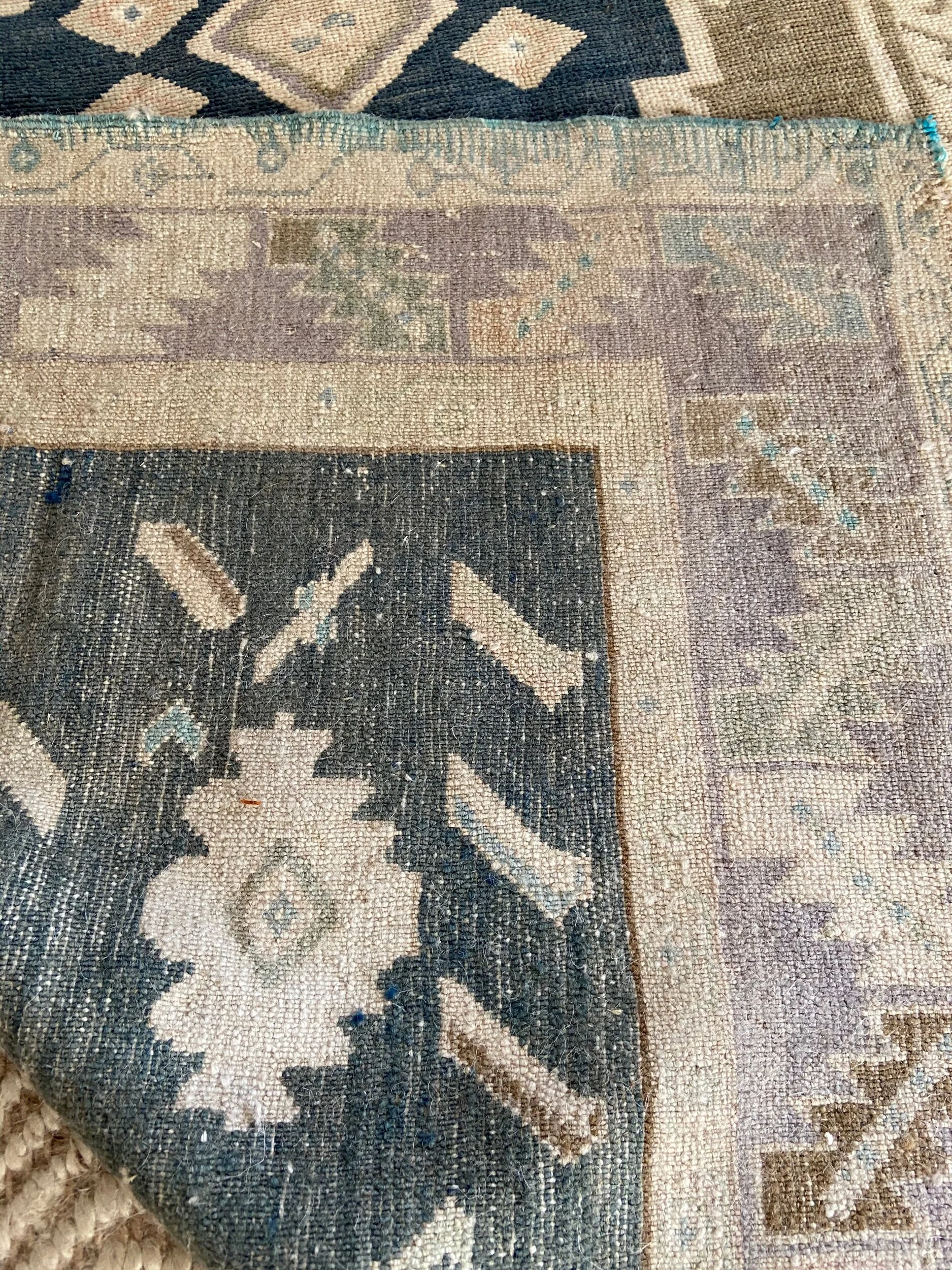 3C327A02-3EDA-40C5-ABC6-C6A446AC1203