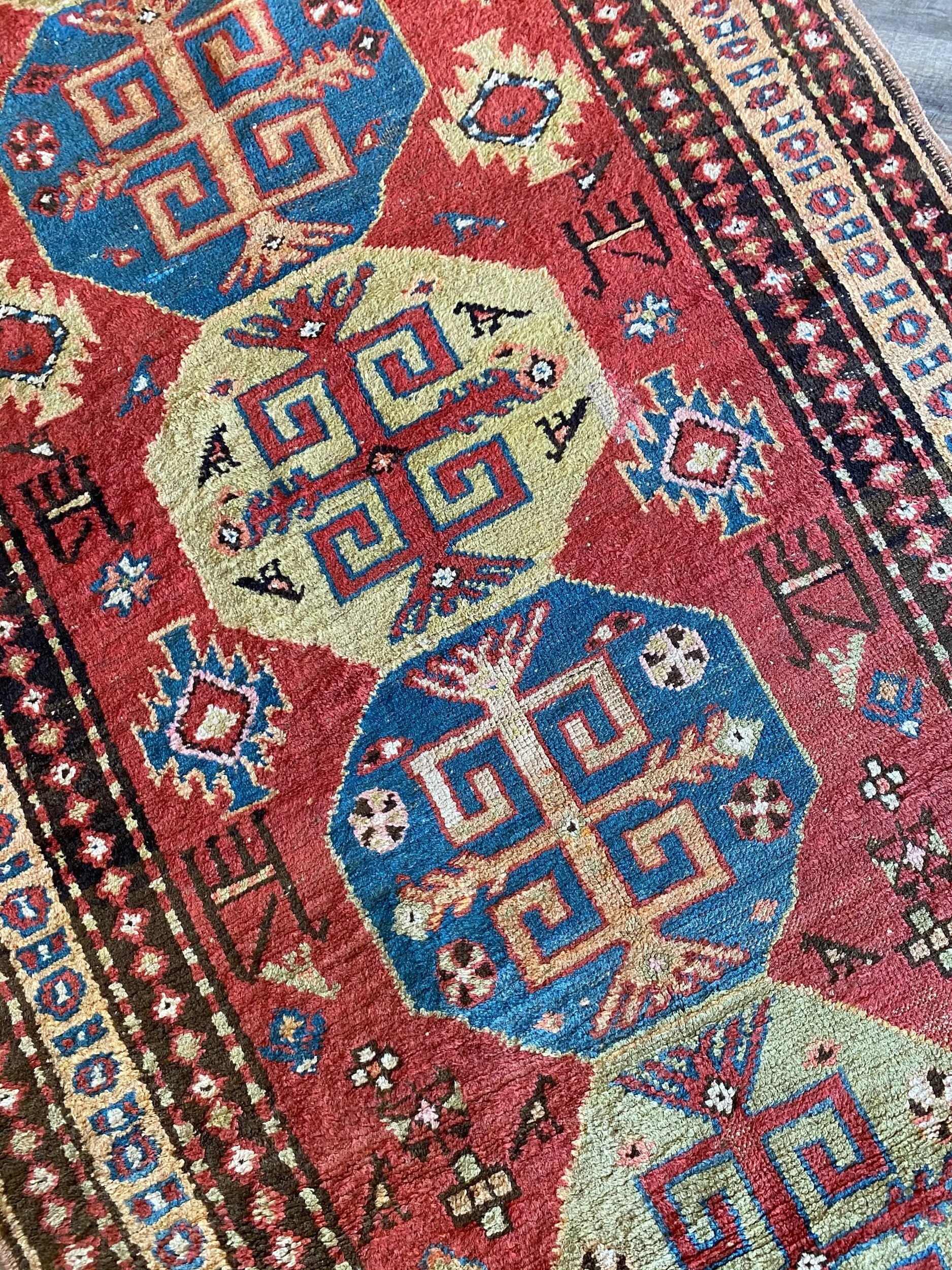 82A6F9B1-FD22-4DAA-81A1-70D014F4F7A8