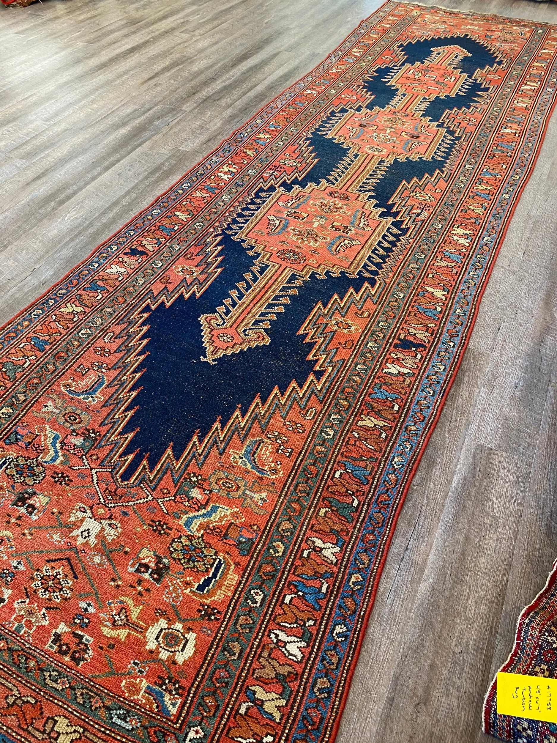 811BF705-C8D2-44BC-8BB6-BFEC4A93F806