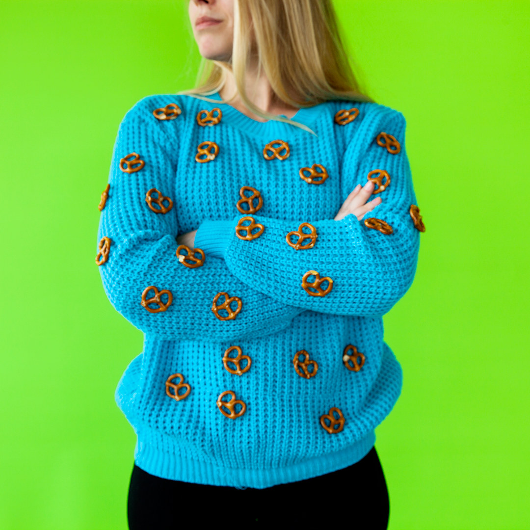 Pretzel_Sweater.png