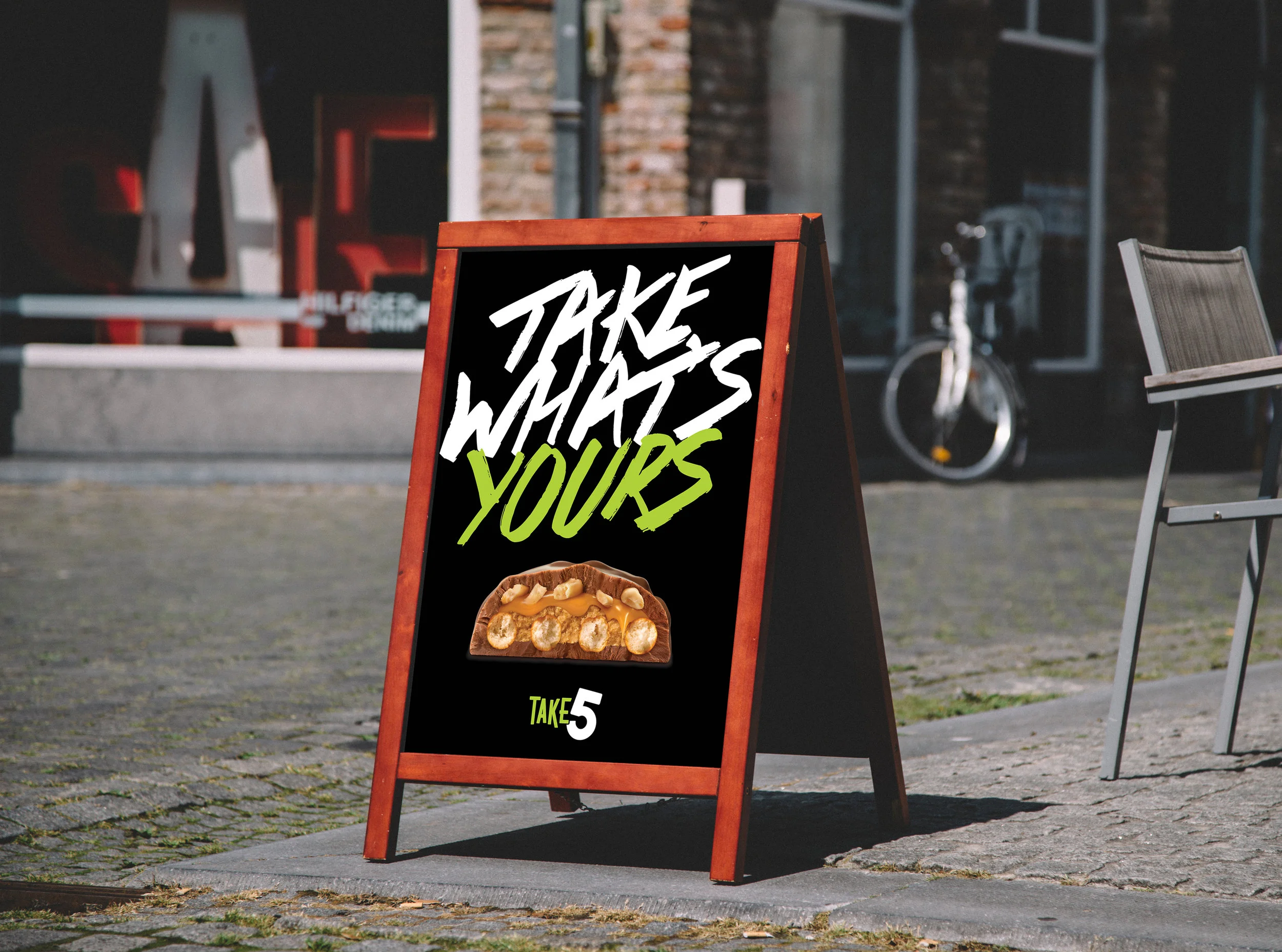 IN-STORE SIGNAGE