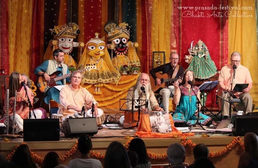 Kirtan with Acharya Mangalananda