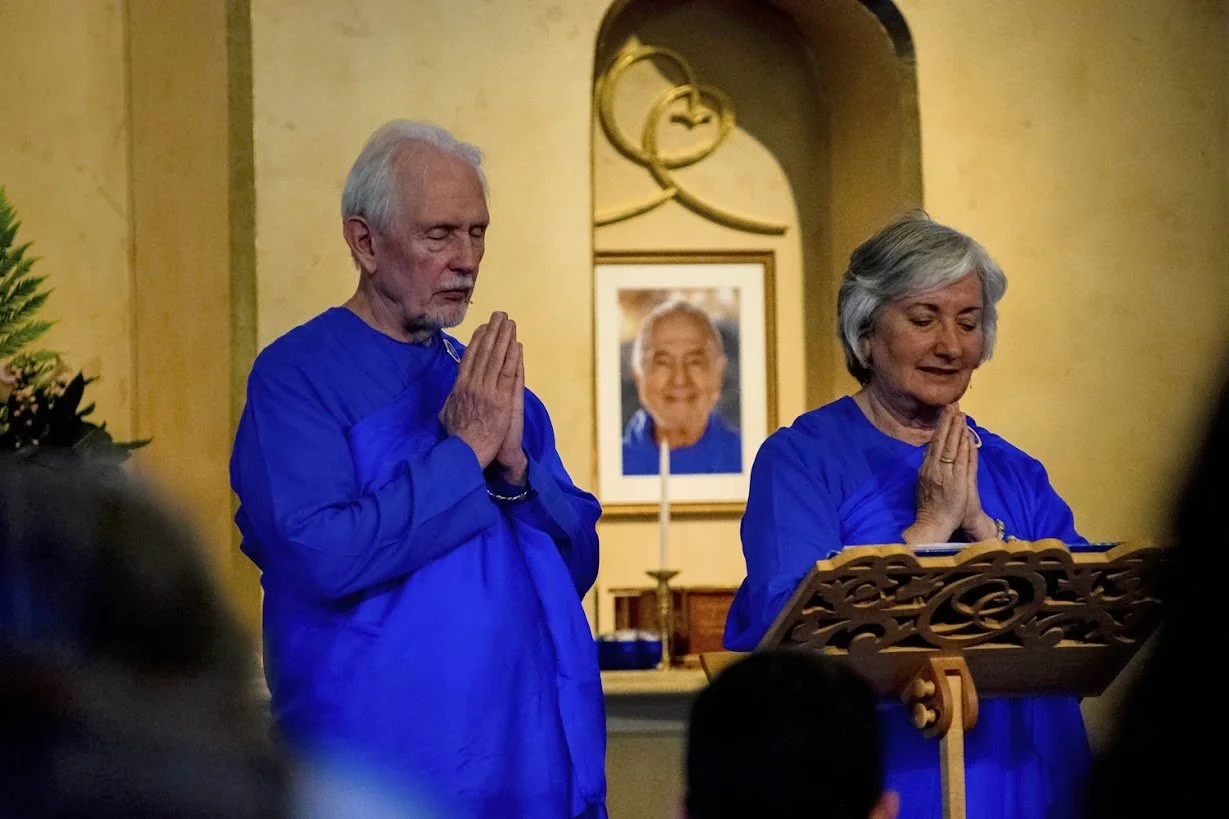 Sunday Worship Service with Nayaswamis Jyotish &amp; Devi