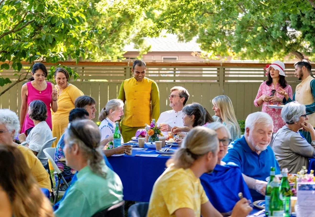 Banquet in the courtyard