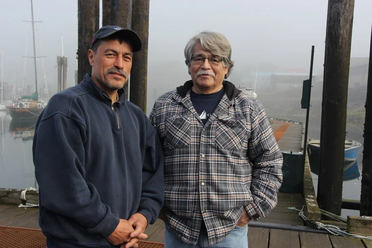 Captain Volker and Watchman Walter at the marina. (Photo: Trixie Pacis)