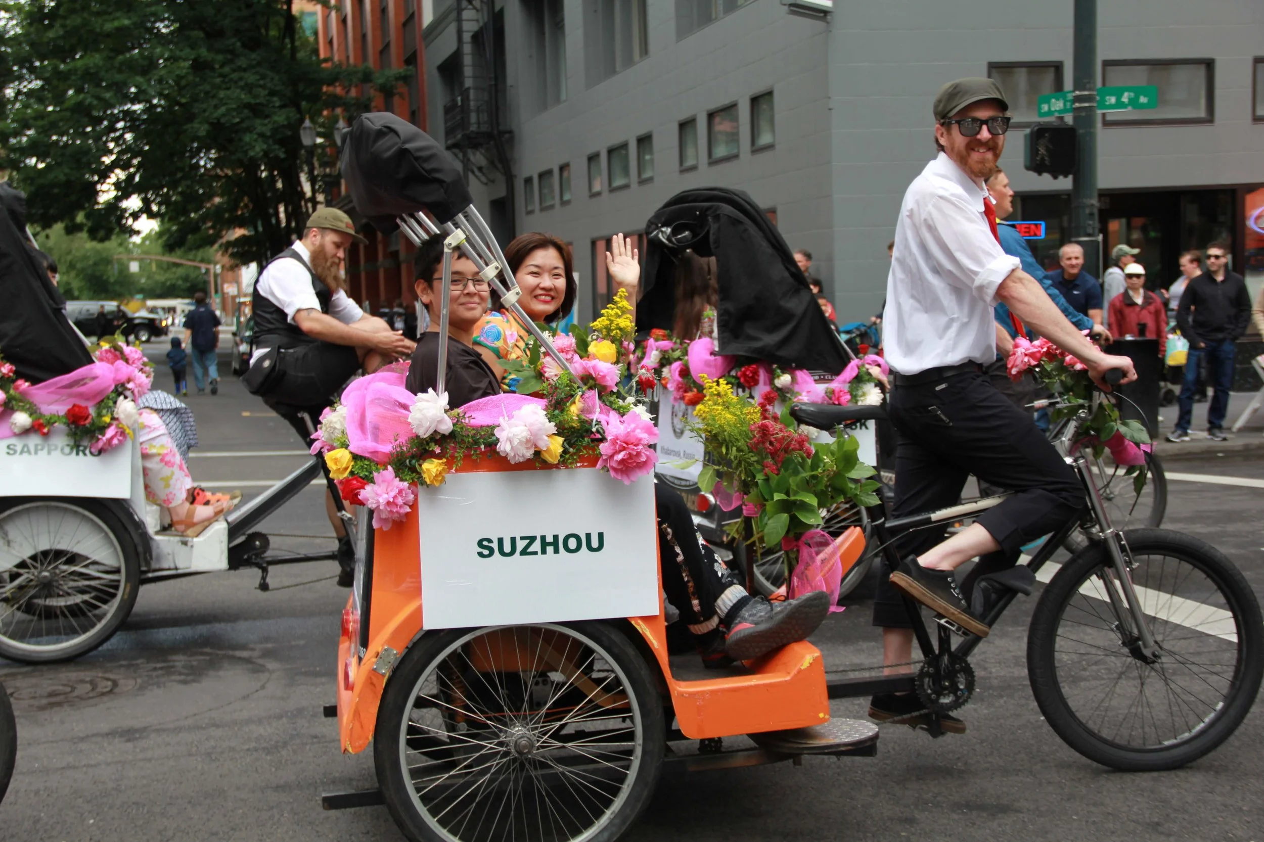My First PediCab Ride at the Portland Grand Floral Parade 2018