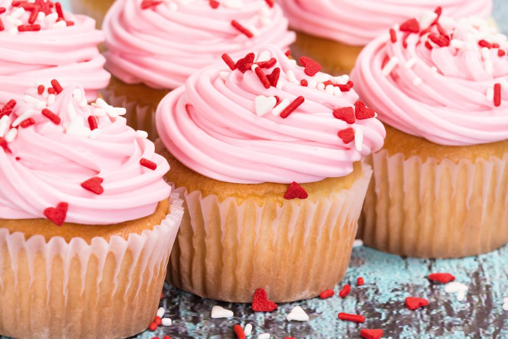 Cake-Decorating-iStock-536114861-1024x683.jpg