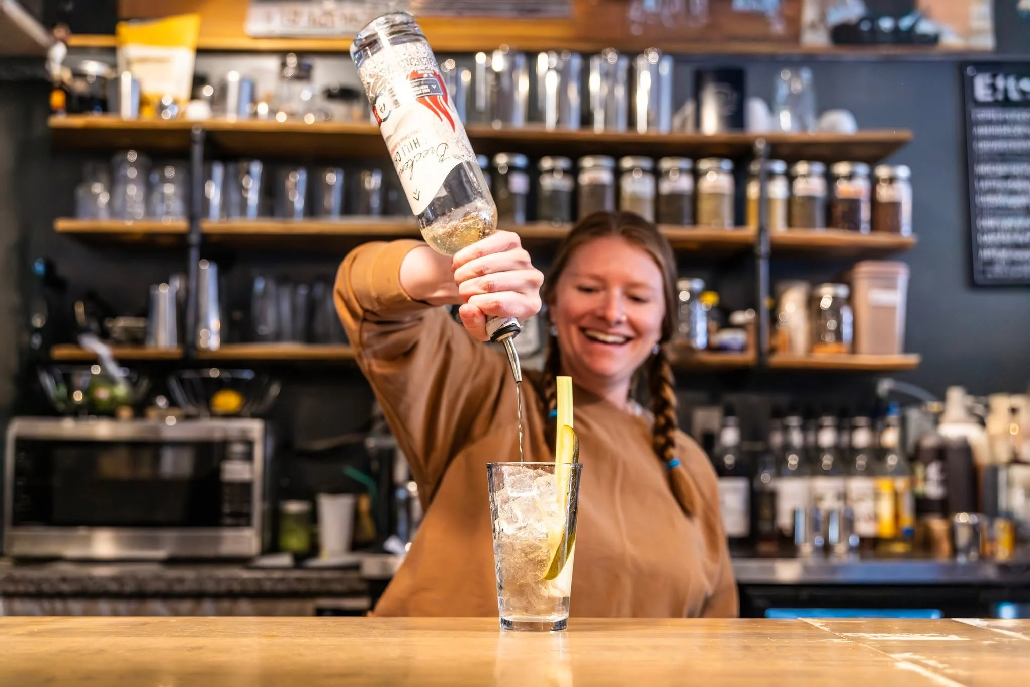 it's 5p.m., you can't change my mind. Swing by for a drink before we close on October 15th. 🥂 Love you, Nanc!
#thecrown #hh #happyhour #friday #5pm #cafe #coffee #barista #weekendvibes