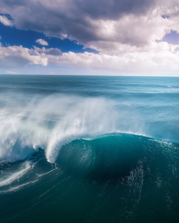 sea-waves-splashing.jpg