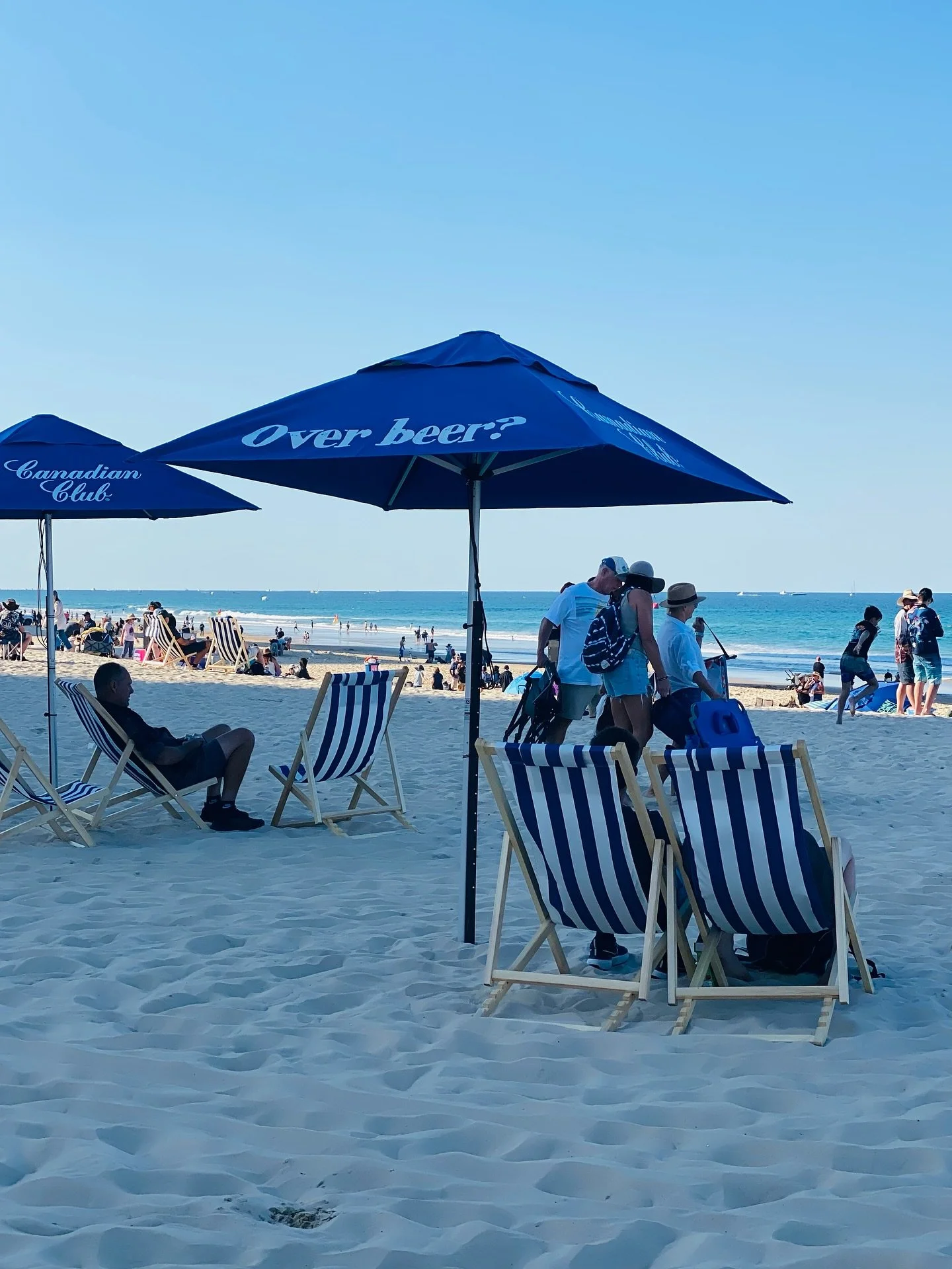 Hello October! 
Warmer days, more sunshine, more beach time!! ๐
 
The #goldcoast turning on the magic!