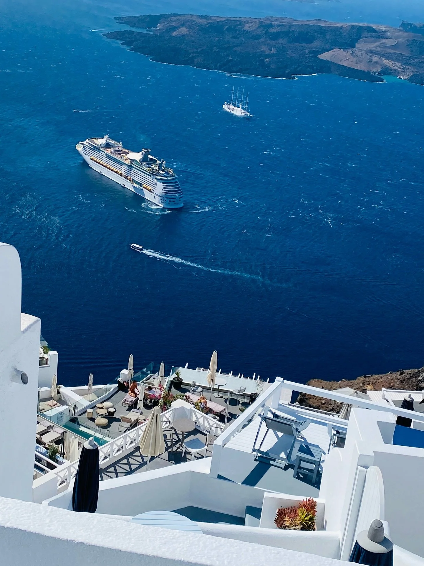 Are you a cruiser? 
The next couple of trips shall be on the seas. The funny thing about #cruising (ask anyone who has been!) either you will L-O-V-E or you HATE…. No in-betweens ๐ณ
I can honestly say I don’t know what is not to Iove!