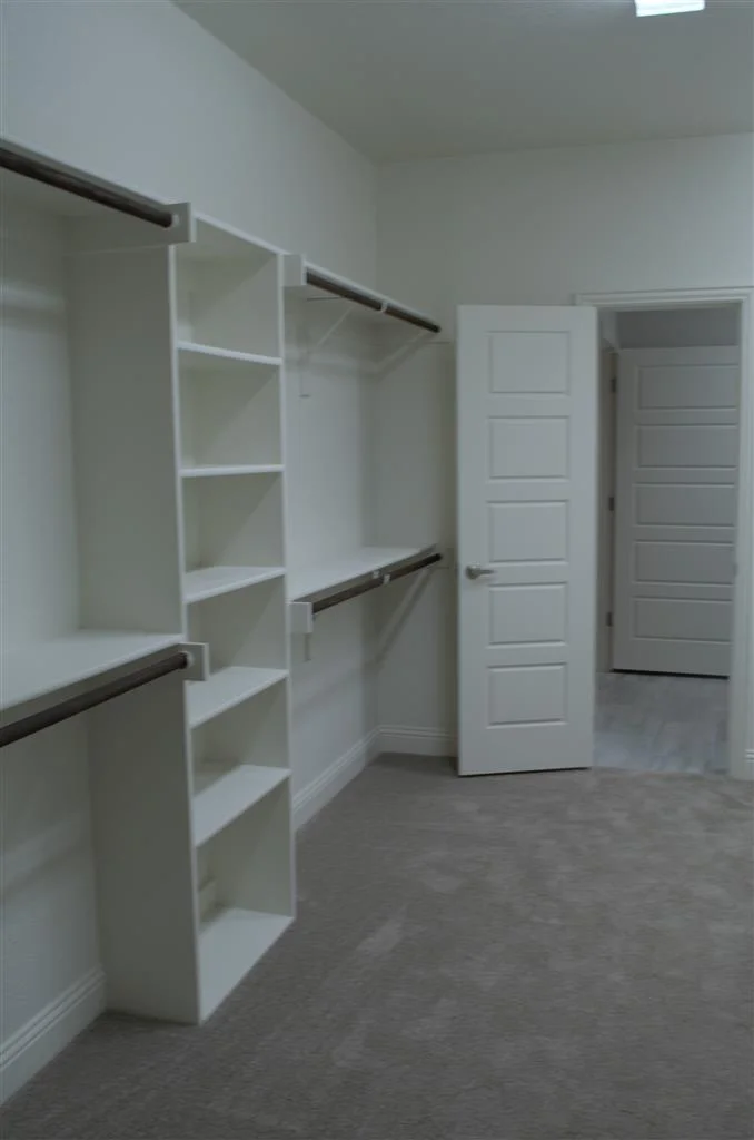 Master Closet (2).jpg
