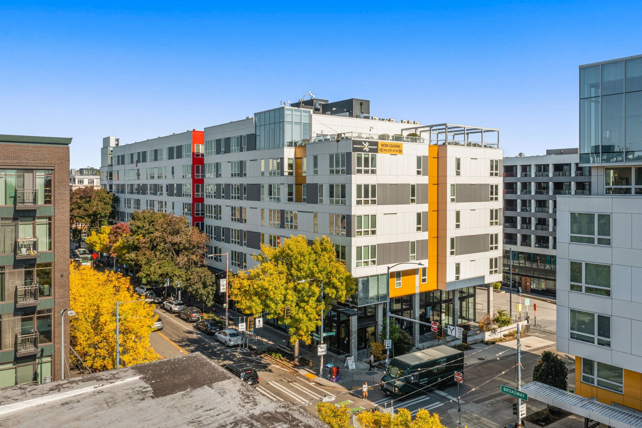 7-web-or-mls-1006-e-denny-way.jpg