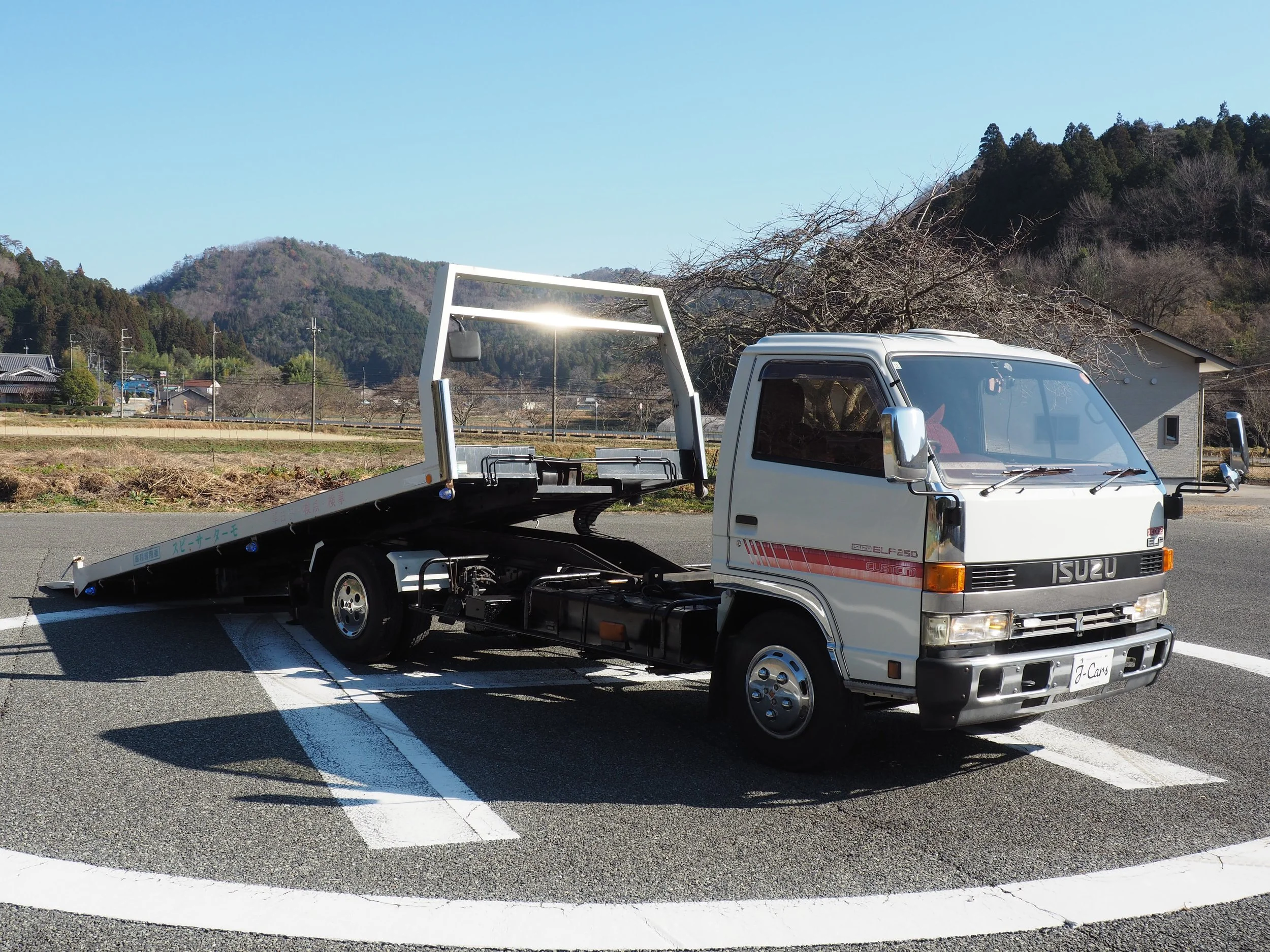 Isuzu Elf 250 Custom Single Car Carrier