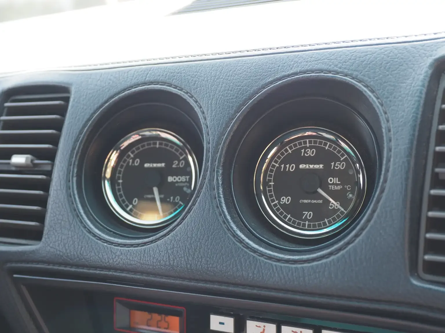 Interior view pivot gauges fitted on Nissan fairlady z 200zr ii JDM for export from Japan
