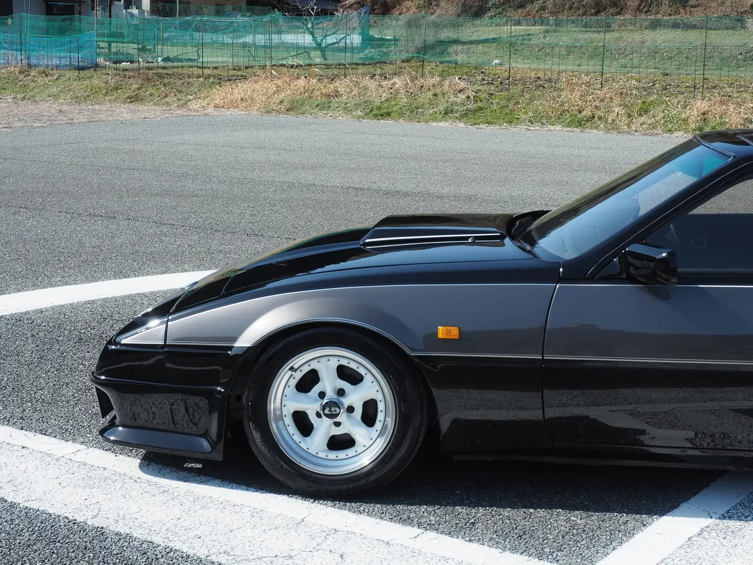 exterior view front fender view Nissan fairlady z 200zr 2 seater JDM for export from Japan