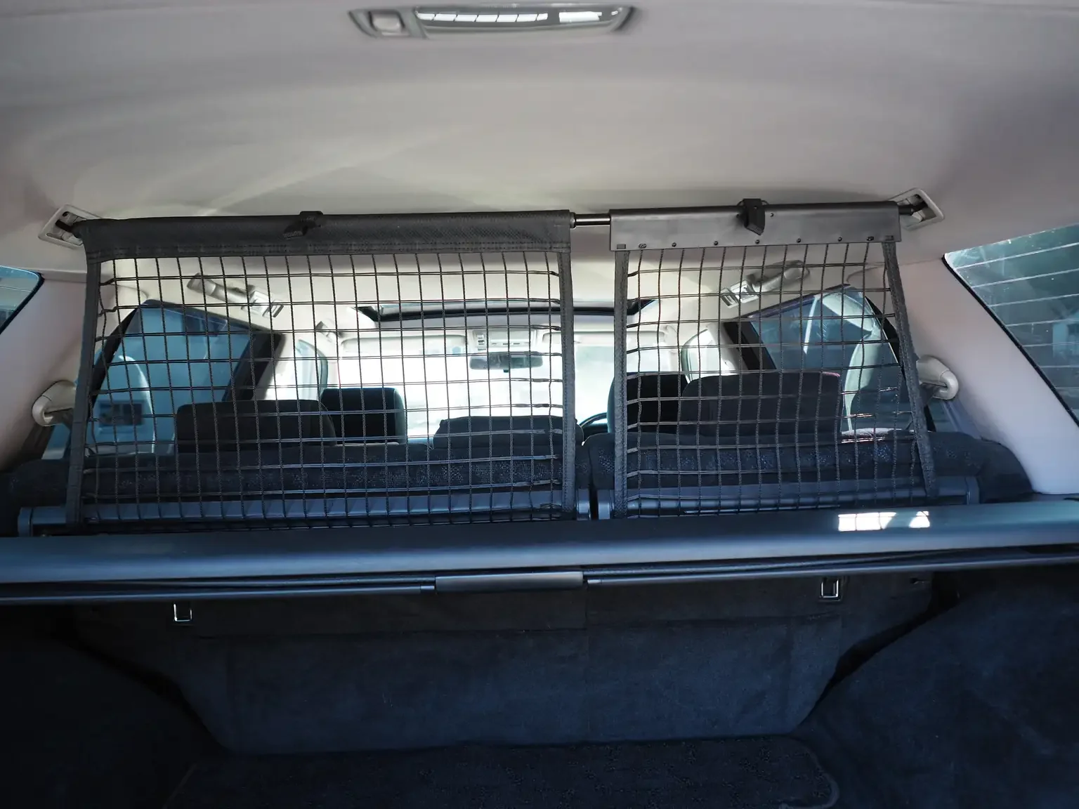 rear cargo blind view pearl white toyota crown athlete four estate 2001 jdm export stock japan