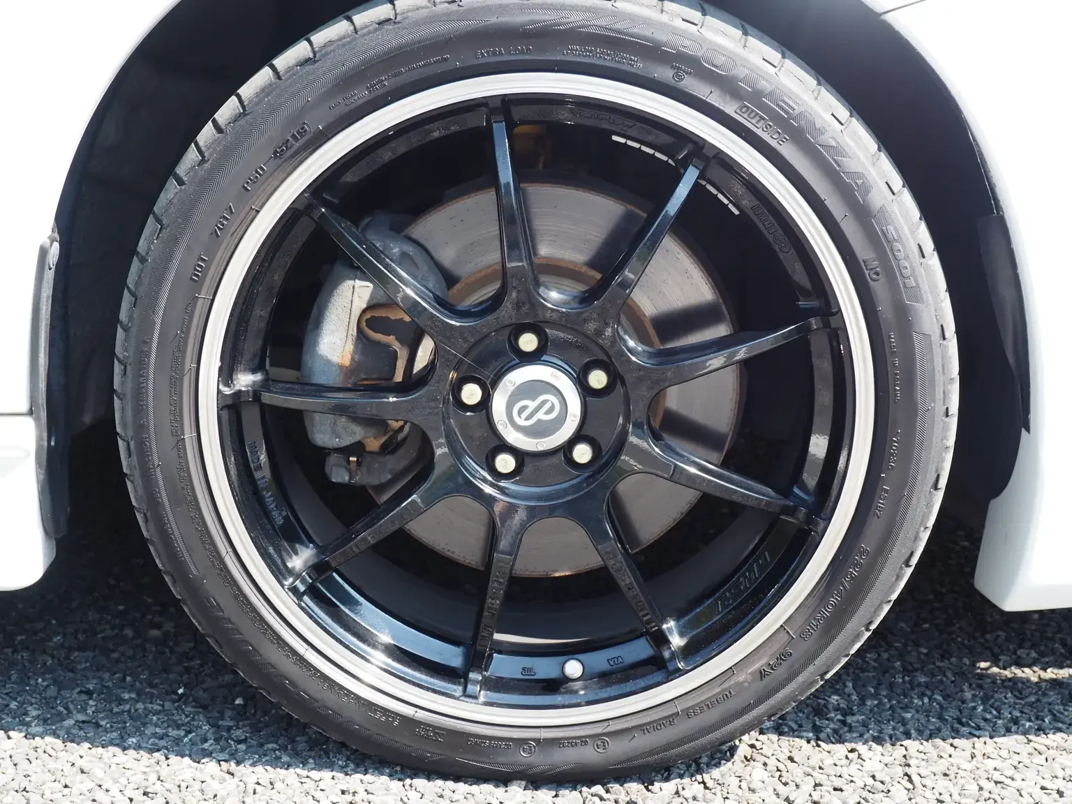 18 inch enki alloy wheel with black spoke view subaru legacy 3.0R B-Spec 6MT jdm export stock japan