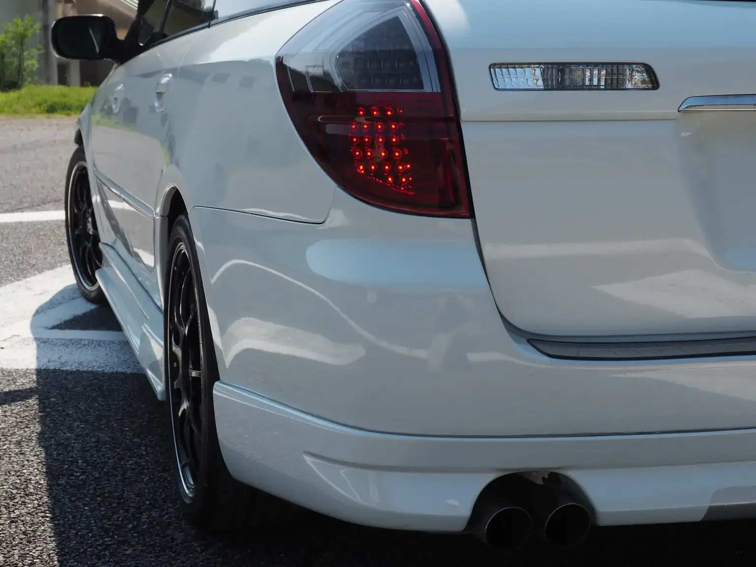 passengers side profile close upsubaru legacy 3.0R B-Spec 6MT jdm export stock japan