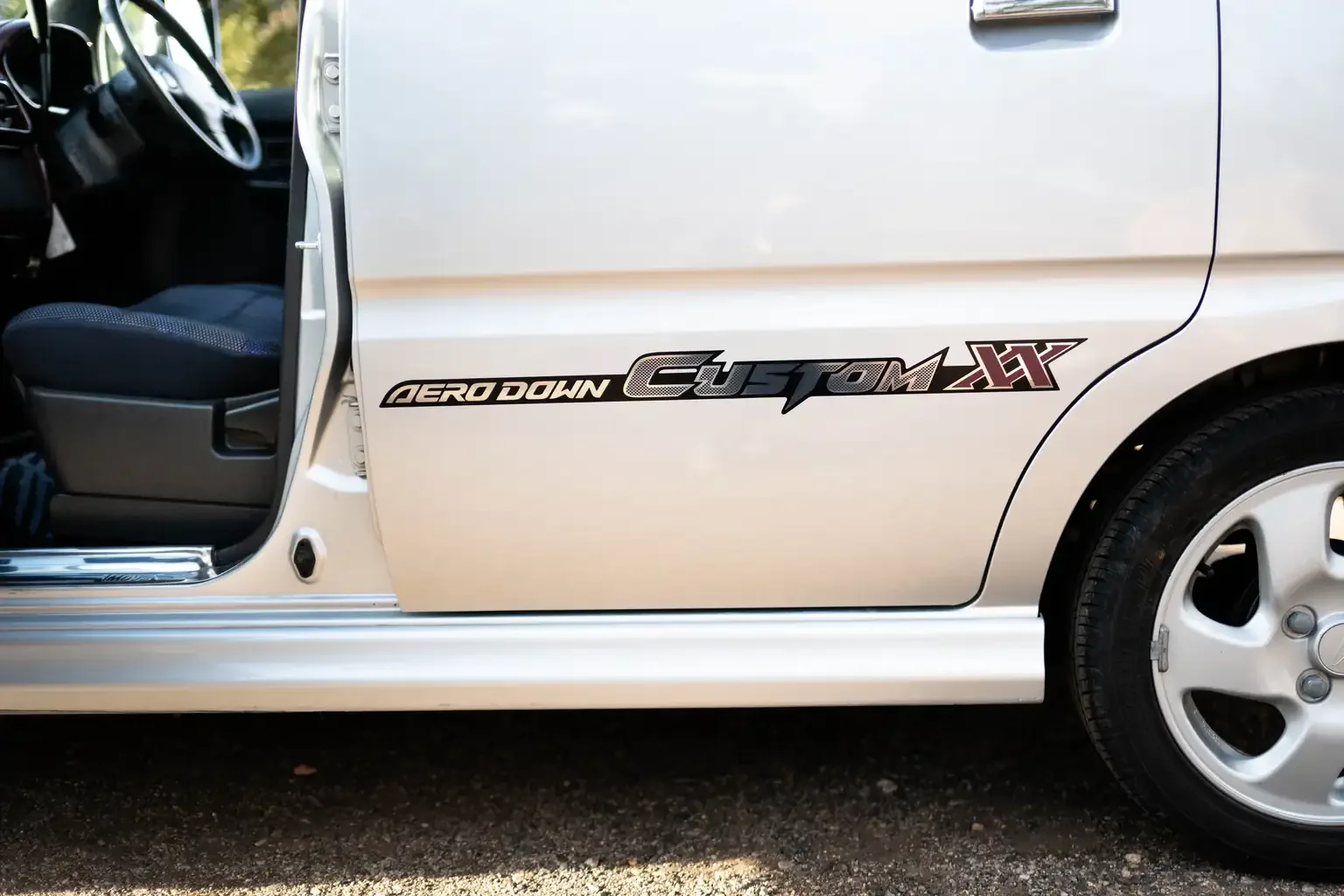 door graphic exterior view silver daihatsu move custom aero down xx turbo usa legal jdm vehicle with title for sale colorado USA