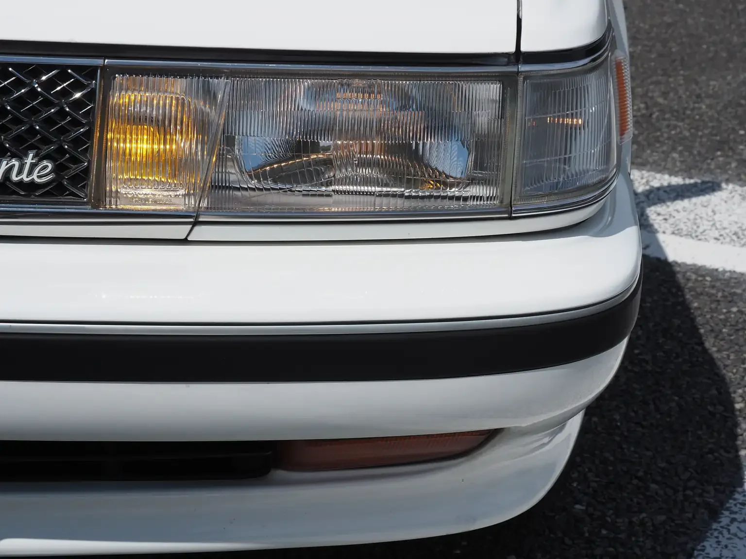 front headlight condition view white 1990 toyota chaser gx81 jdm export stock japan
