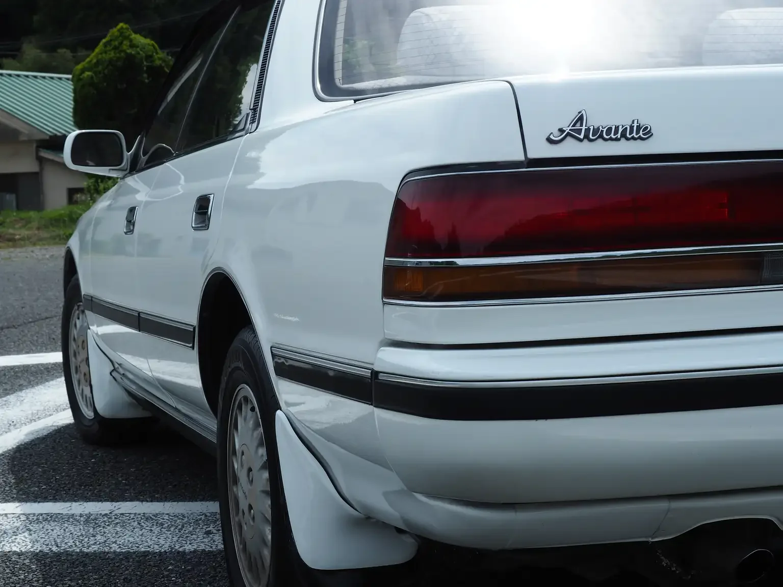 rear side condition view white 1990 toyota chaser gx81 jdm export stock japan