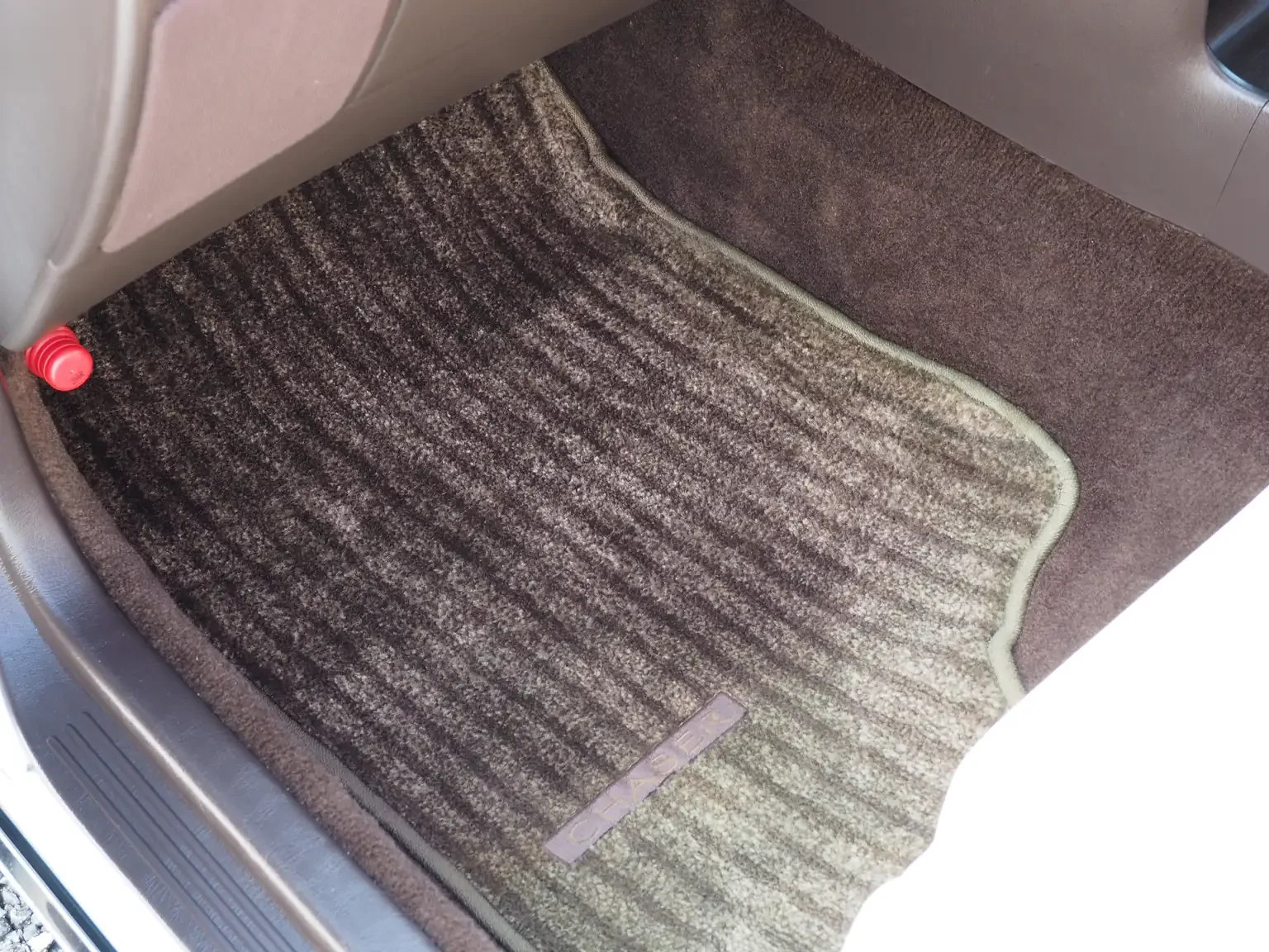 front passengers carpet condition view brown interior 1990 toyota chaser gx81 jdm export stock japan