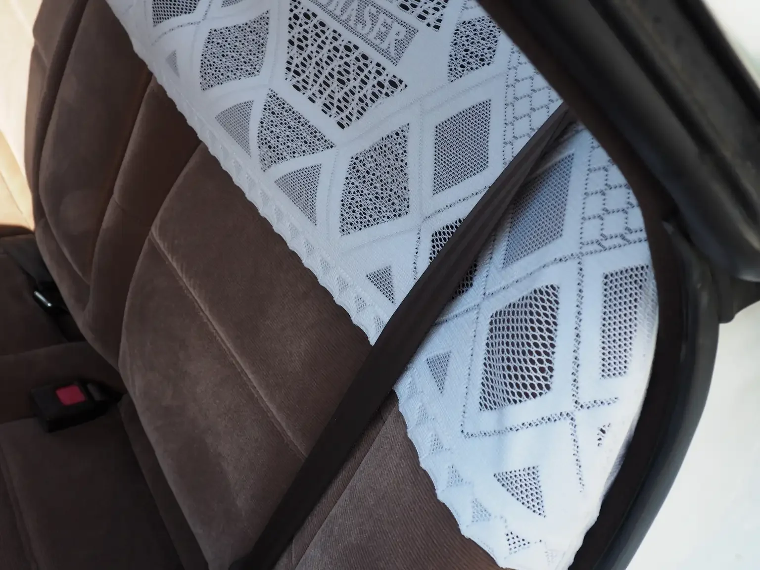 rear seat lace seat cover condition view brown interior 1990 toyota chaser gx81 jdm export stock japan