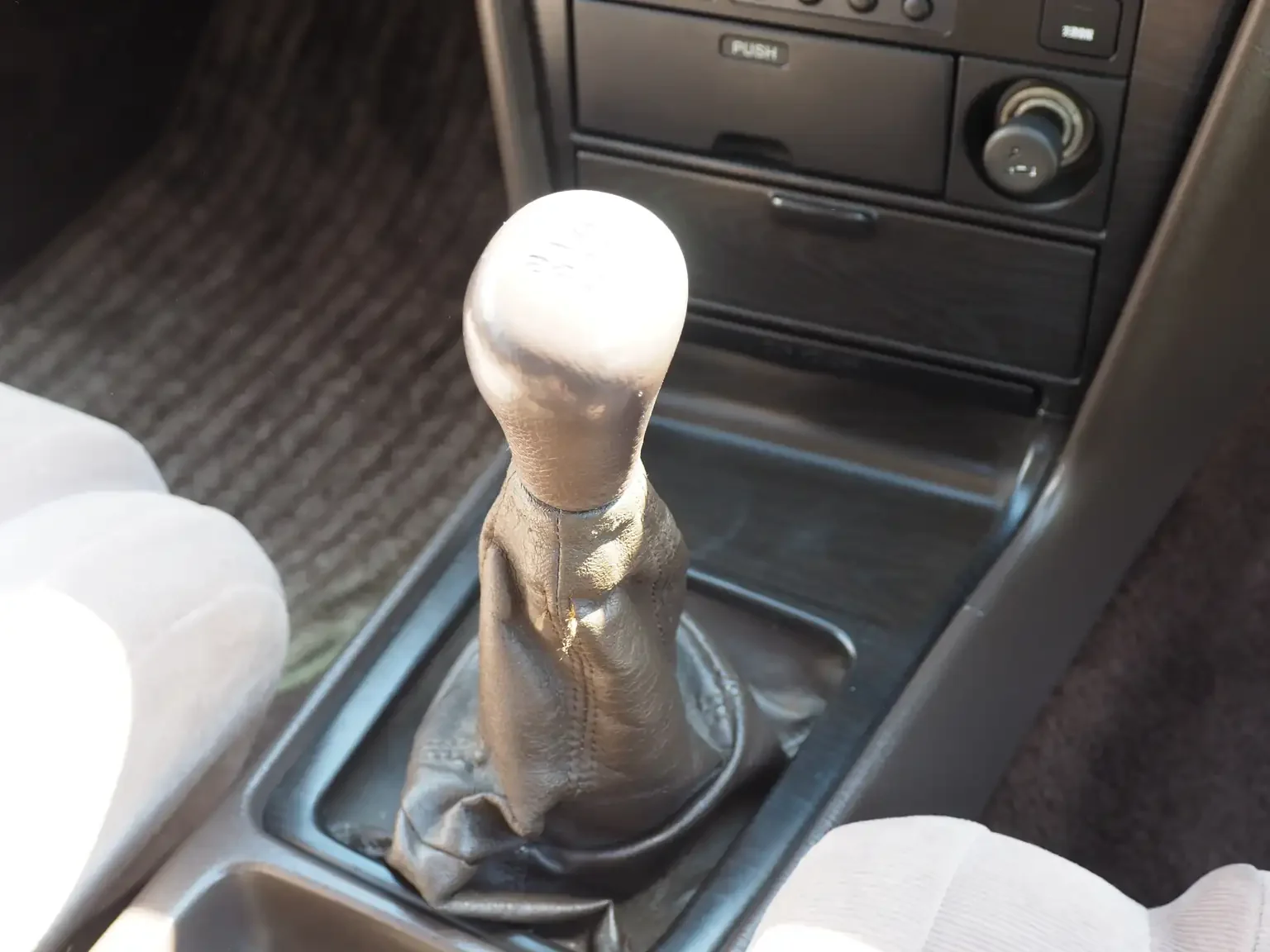 5 speed manual shifter view brown interior 1990 toyota chaser gx81 jdm export stock japan