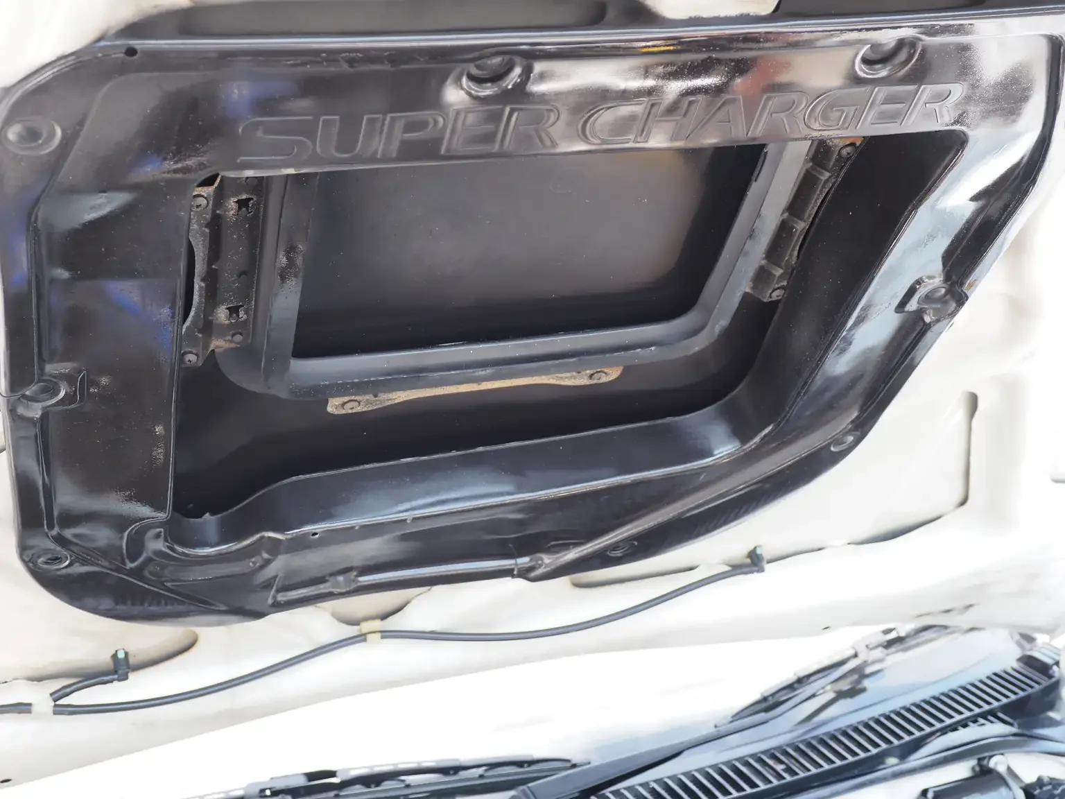 supercharger air ducting under bonnet condition view 1989 toyota levin AE92 jdm export stock japan