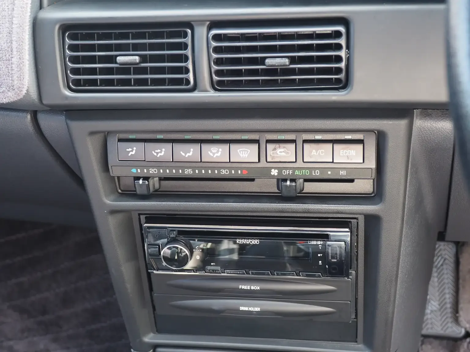 push button HVAC panel view 1989 toyota levin AE92 jdm export stock japan