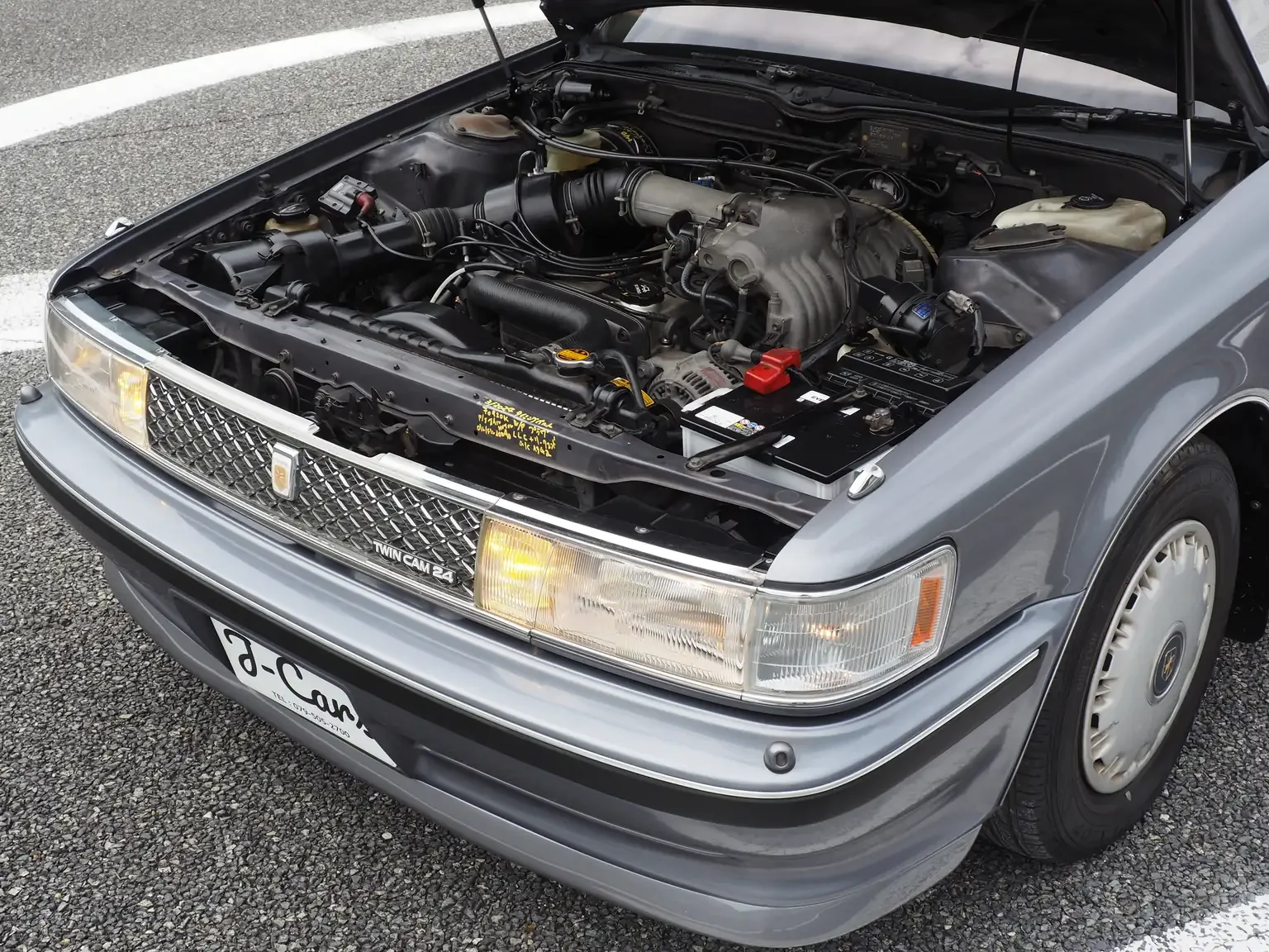 bonnet open showing engine view grey 1990 toyota chaser gx81 jdm export stock japan