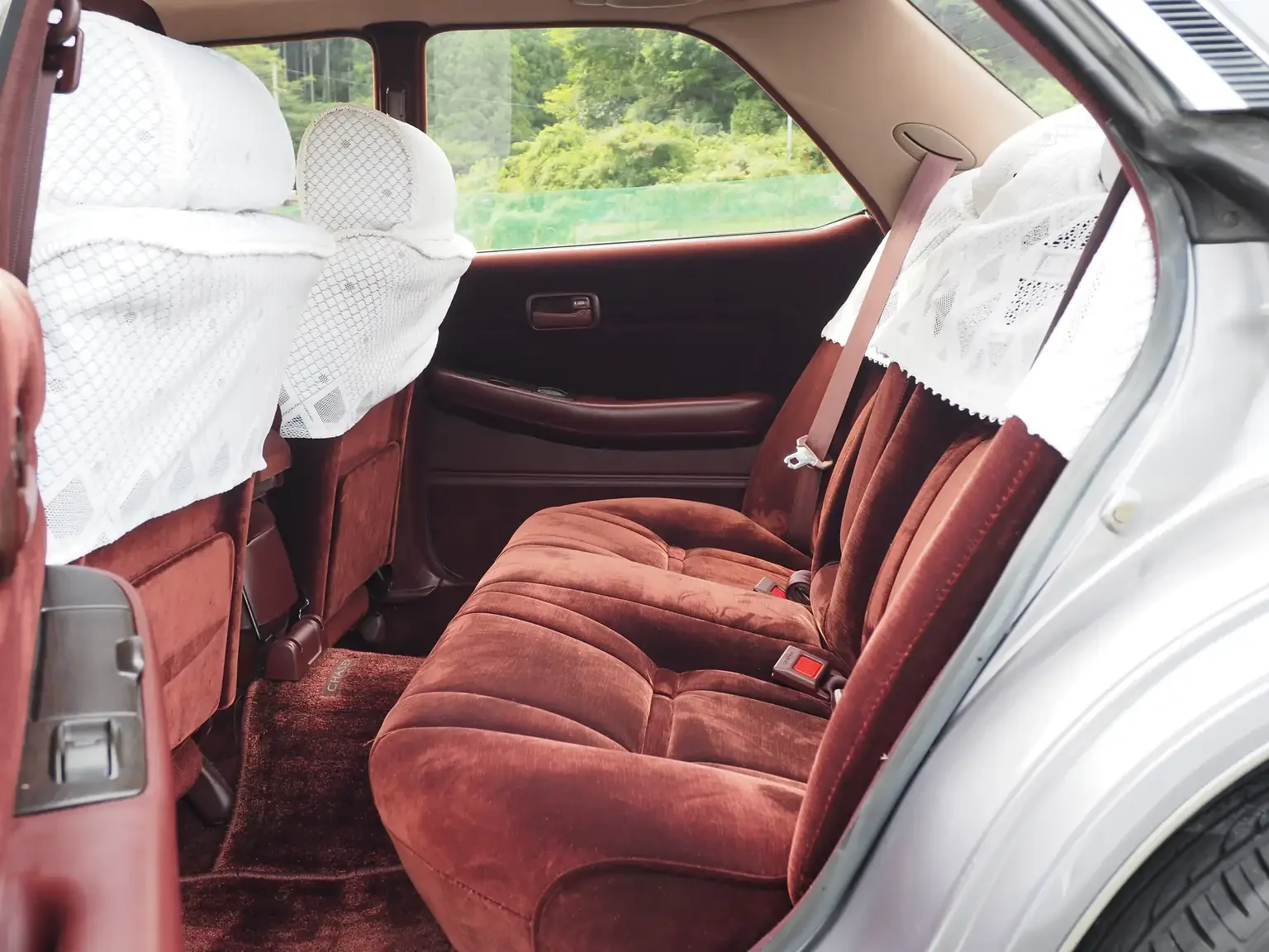 wine red rear seat interior view with lace half seat covers grey 1990 toyota chaser gx81 jdm export stock japan