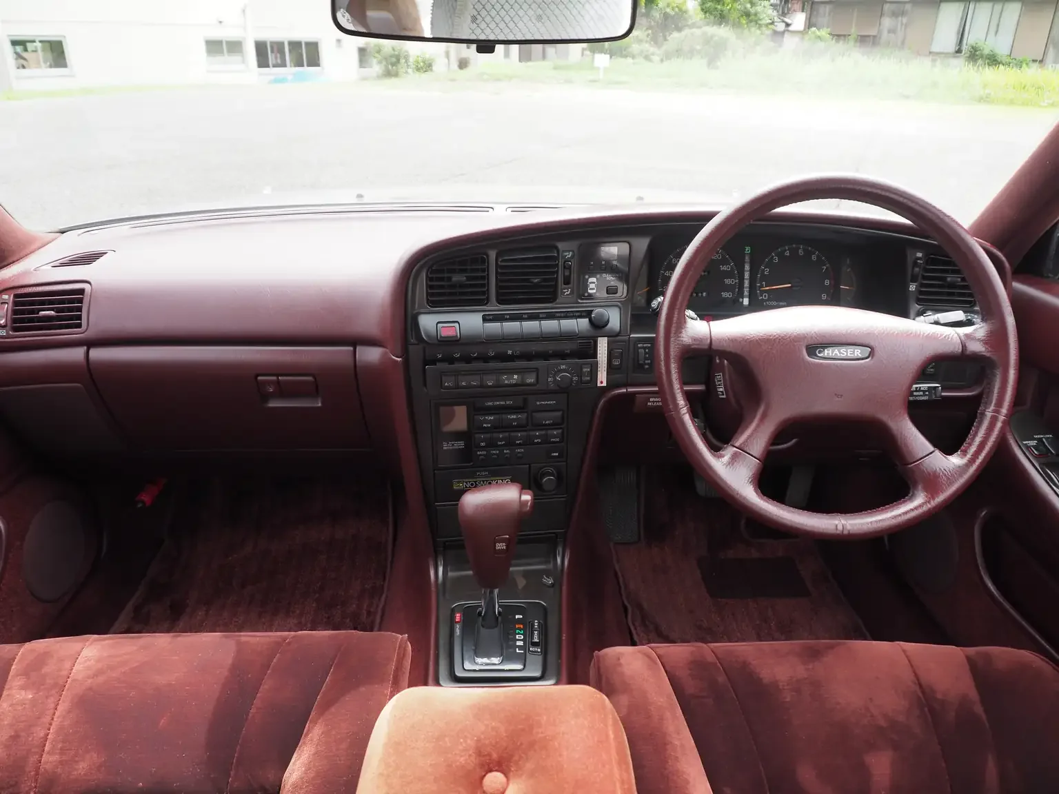 burgundy interior option front dash and seat view grey 1990 toyota chaser gx81 jdm export stock japan