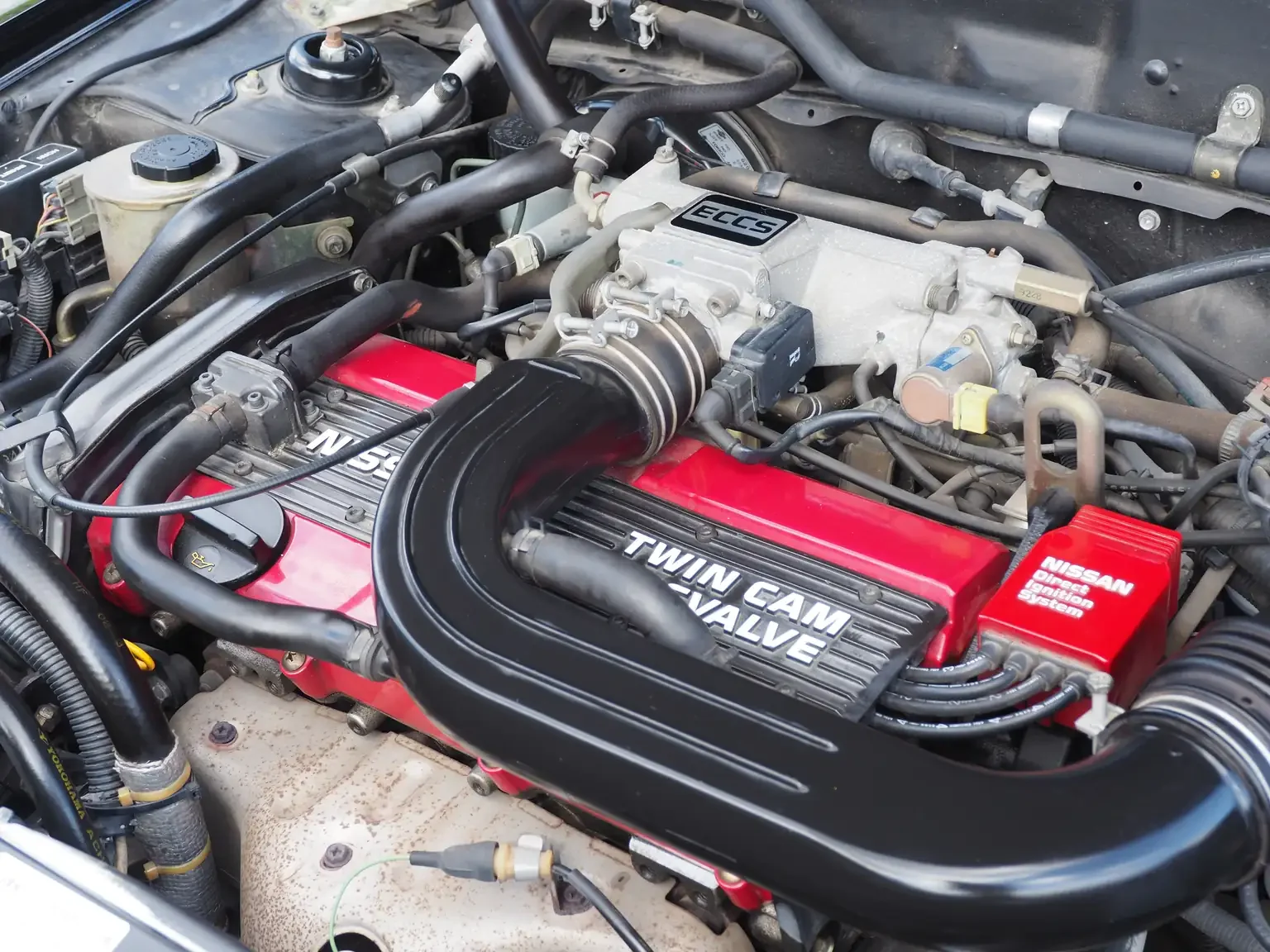 redtop ca16de engine view of 1989 Nissan sunny super saloon twin cam NISMO in black jdm export vehicle Japan