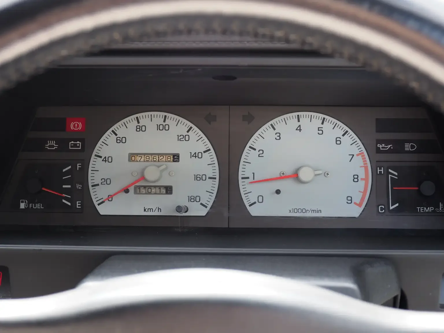 nismo white gauge instrument panel view of 1989 Nissan sunny super saloon twin cam NISMO in black jdm export vehicle Japan