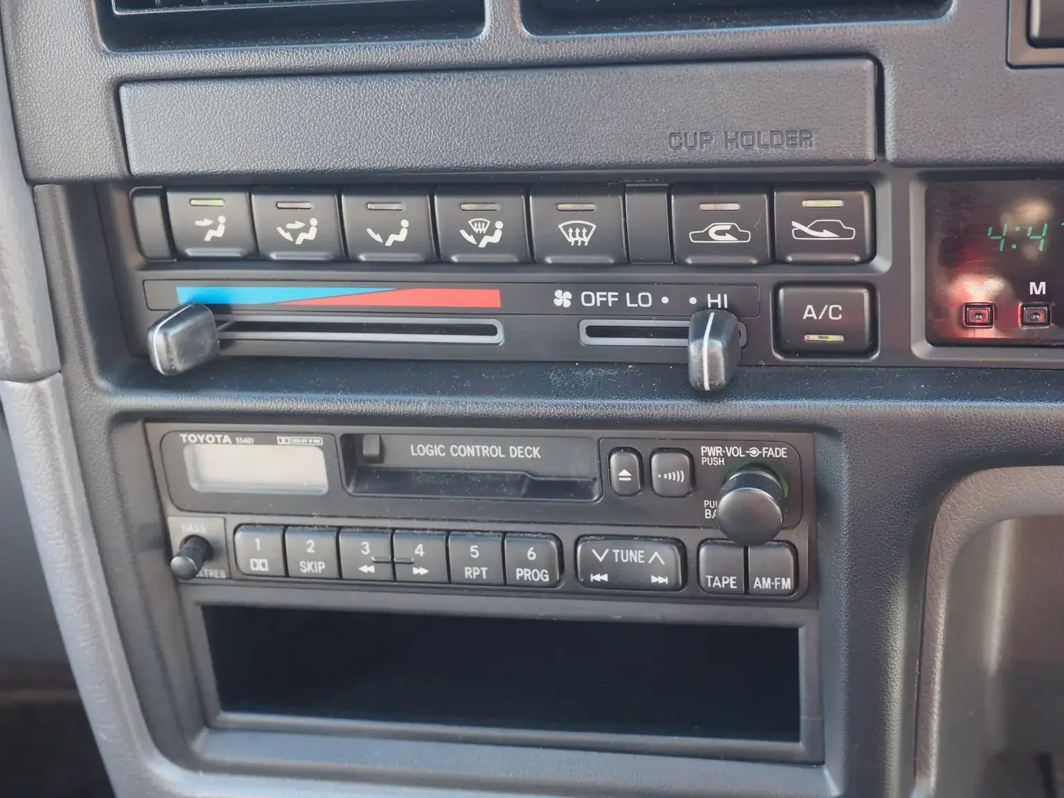 heater and tape deck view grey toyota hilux surf kzn130 1kzte 5 speed manual diesel turbo JDM export vehicle Japan