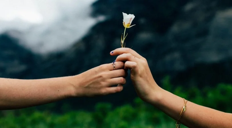Flower-Hands.jpg