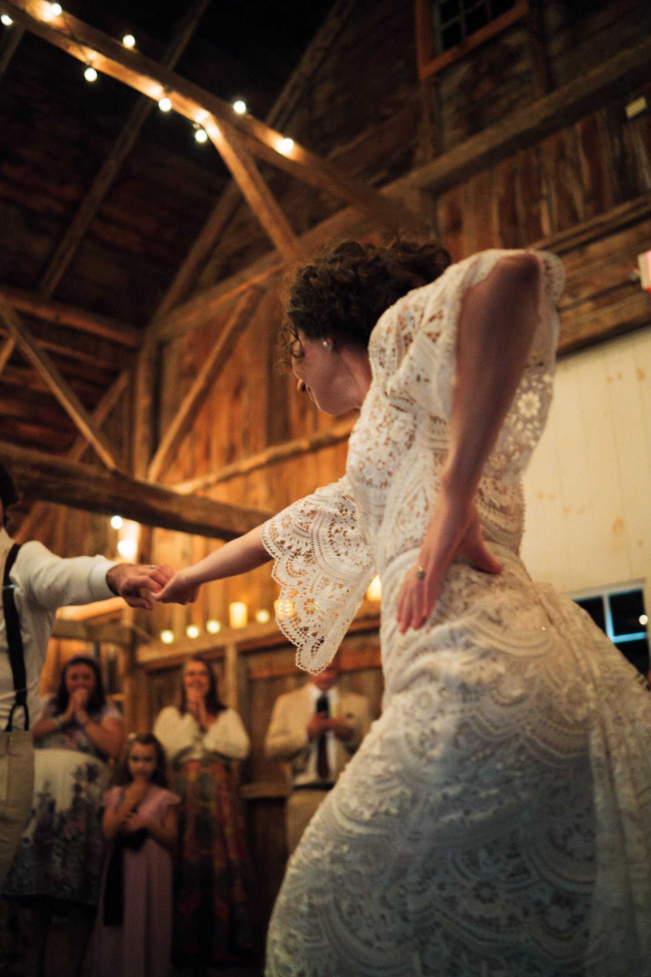 Mike+Kate_Wedding_KylieBStudios_BarnandDancing-57.jpg