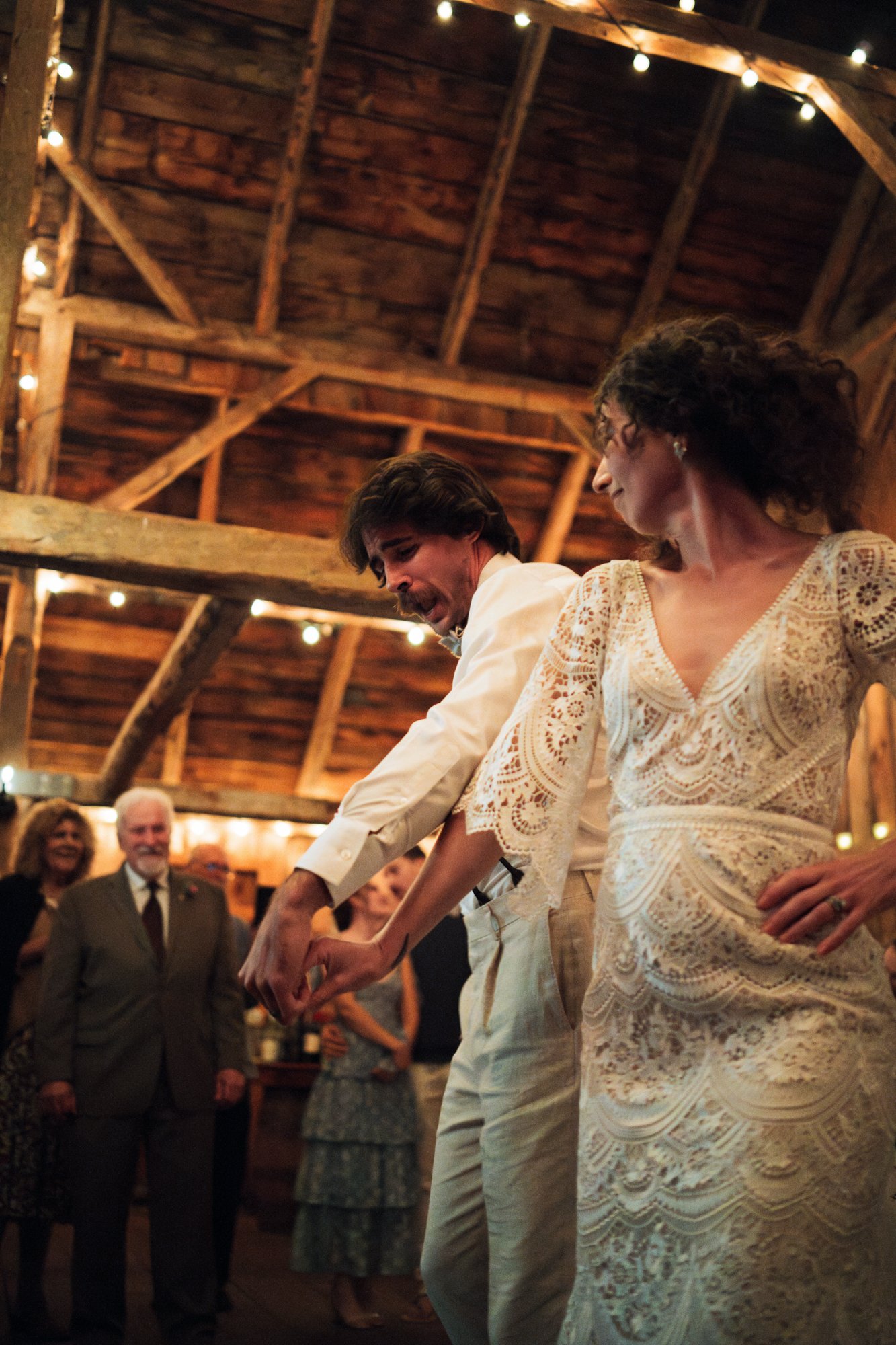 Mike+Kate_Wedding_KylieBStudios_BarnandDancing-59.jpg