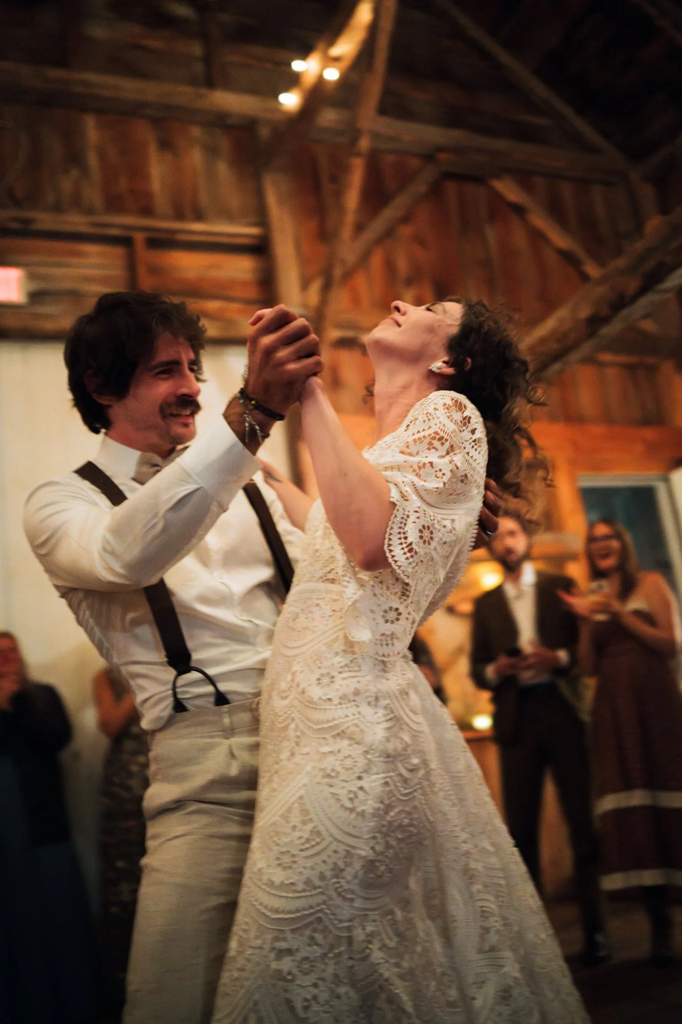 Mike+Kate_Wedding_KylieBStudios_BarnandDancing-63.jpg
