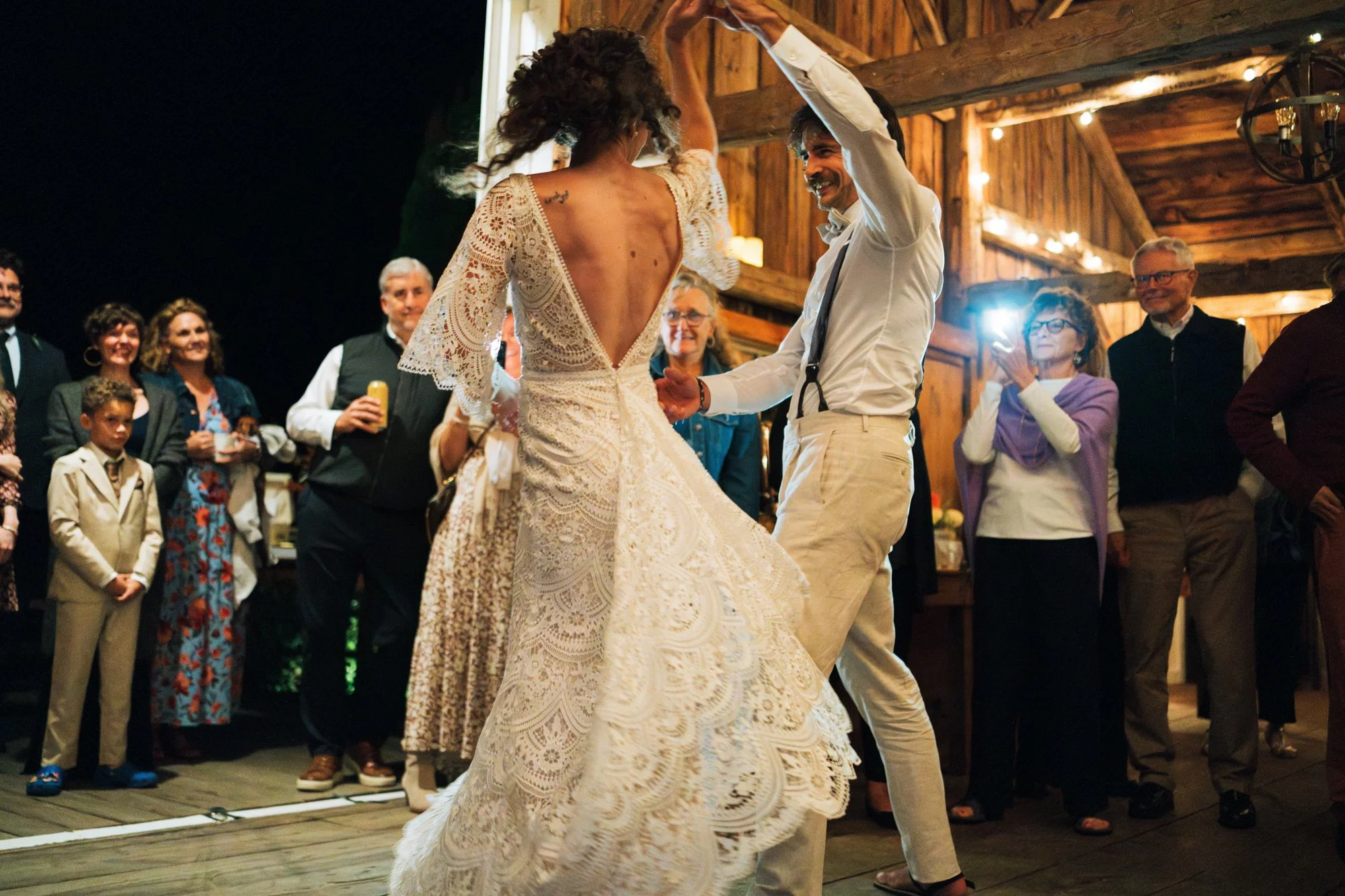 Mike+Kate_Wedding_KylieBStudios_BarnandDancing-66.jpg