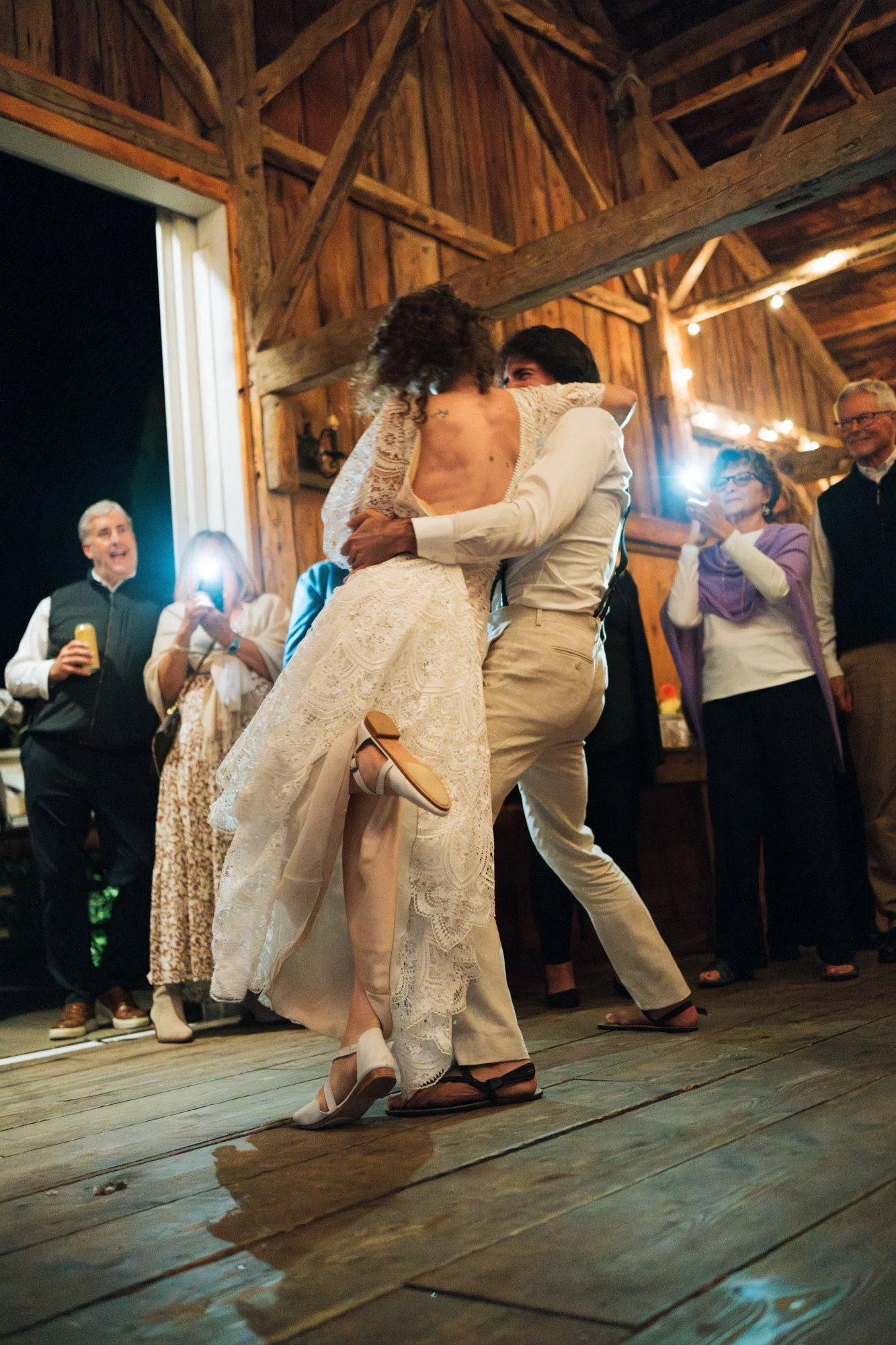 Mike+Kate_Wedding_KylieBStudios_BarnandDancing-68.jpg