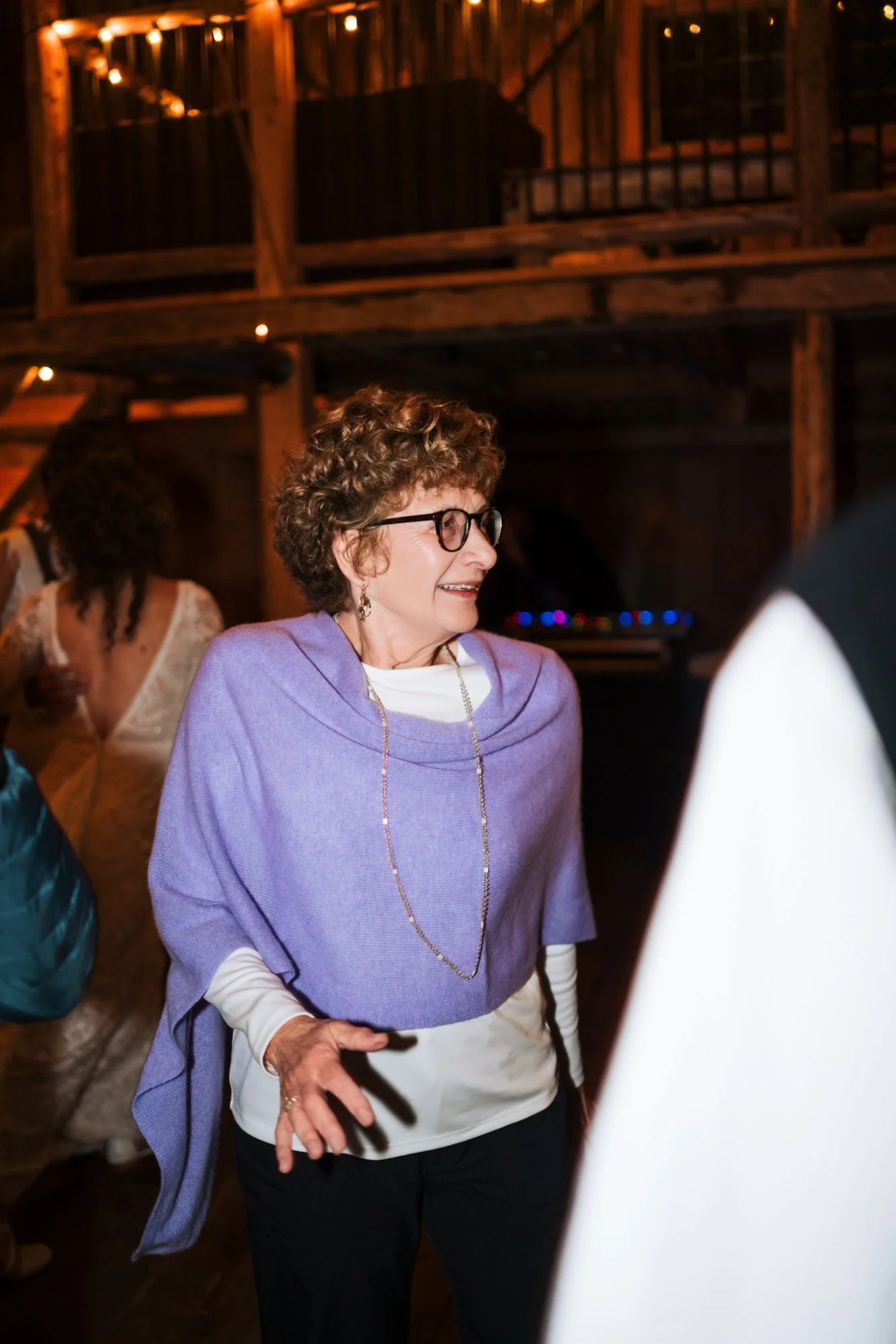 Mike+Kate_Wedding_KylieBStudios_BarnandDancing-72.jpg
