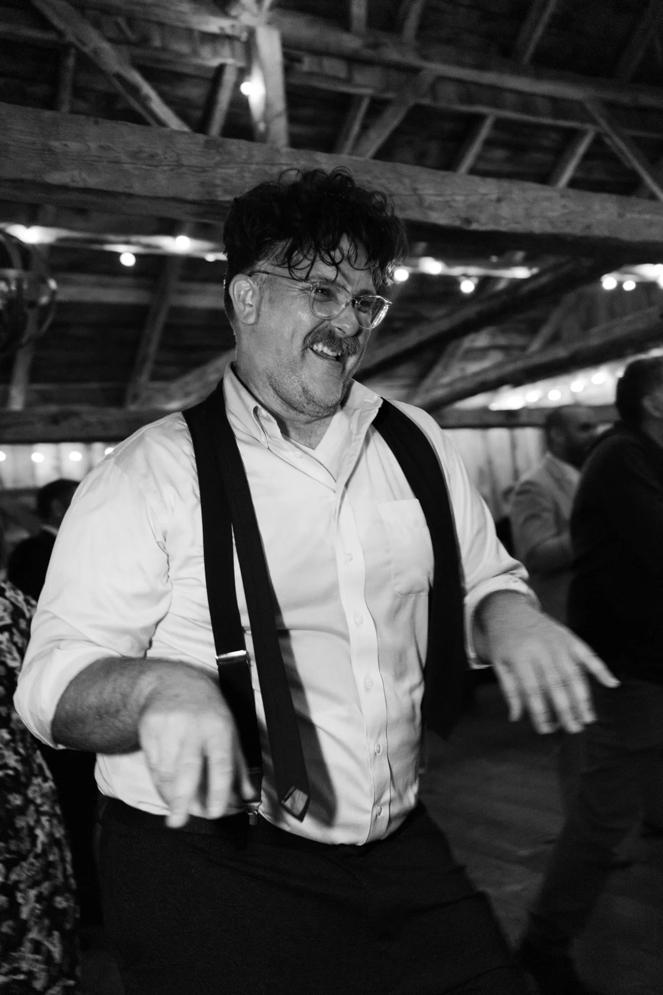Mike+Kate_Wedding_KylieBStudios_BarnandDancing-127.jpg