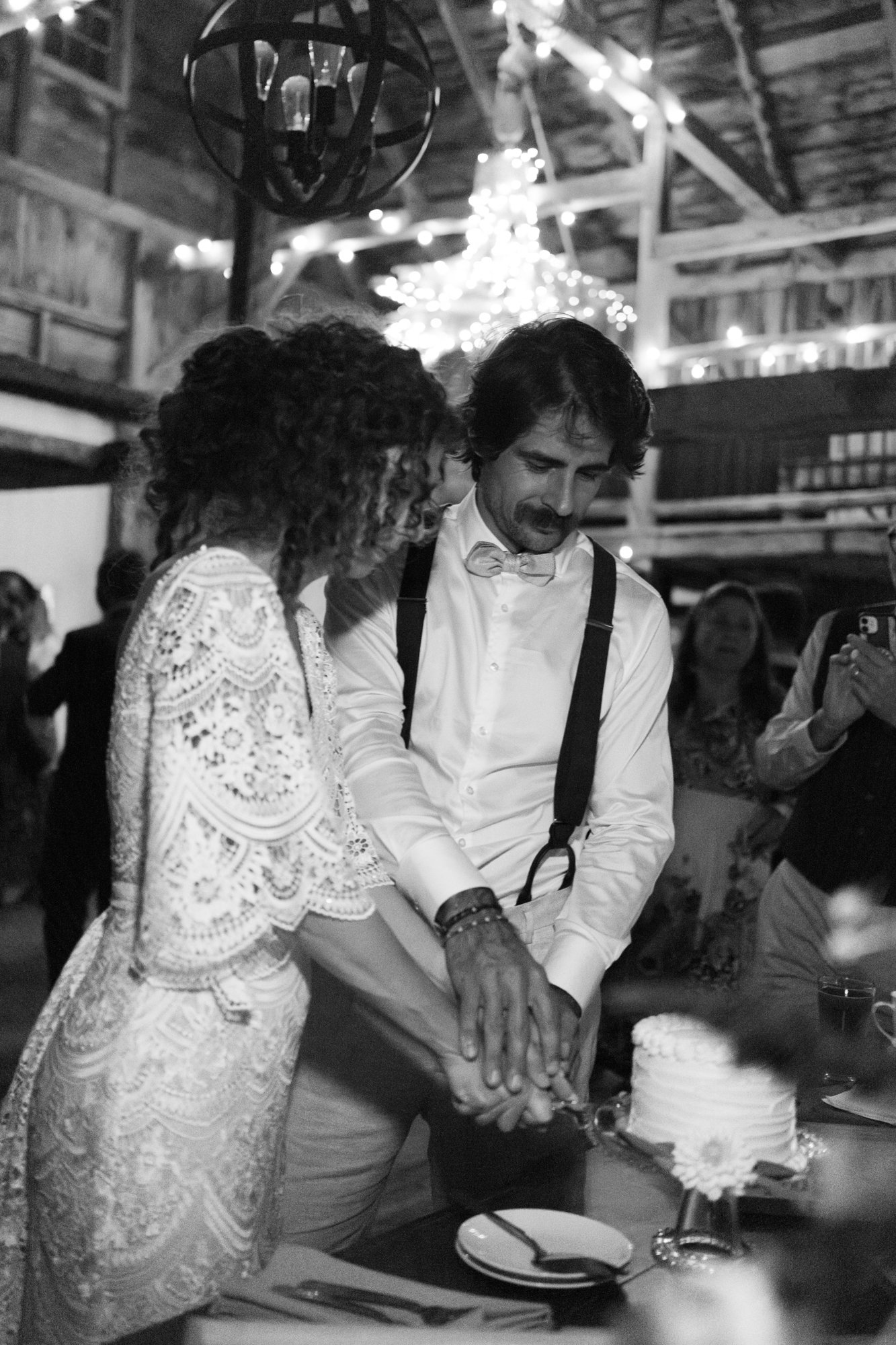 Mike+Kate_Wedding_KylieBStudios_BarnandDancing-161.jpg